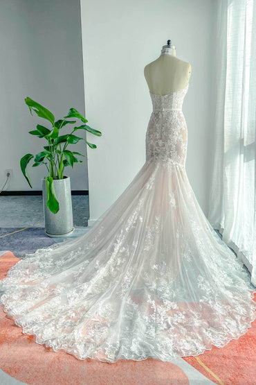 Trumpet-Mermaid Chapel Train Lace Tulle Wedding Dress CW3134 - COCOMELODY
