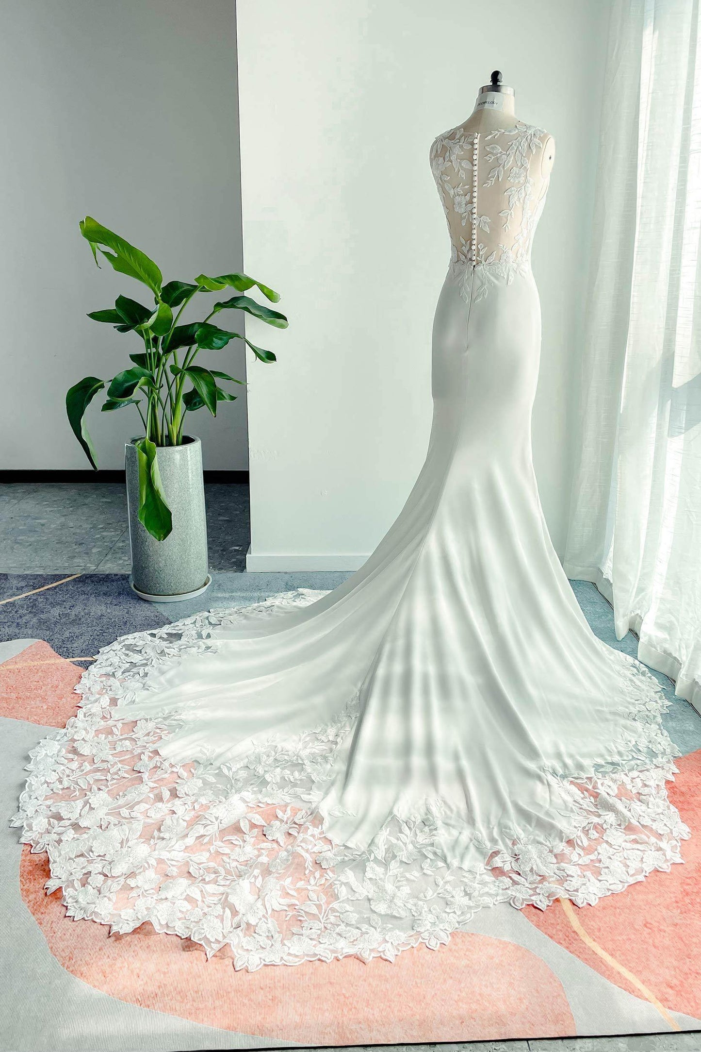 Trumpet-Mermaid Court Train Lace Stretch Satin Wedding Dress CW3138 - COCOMELODY