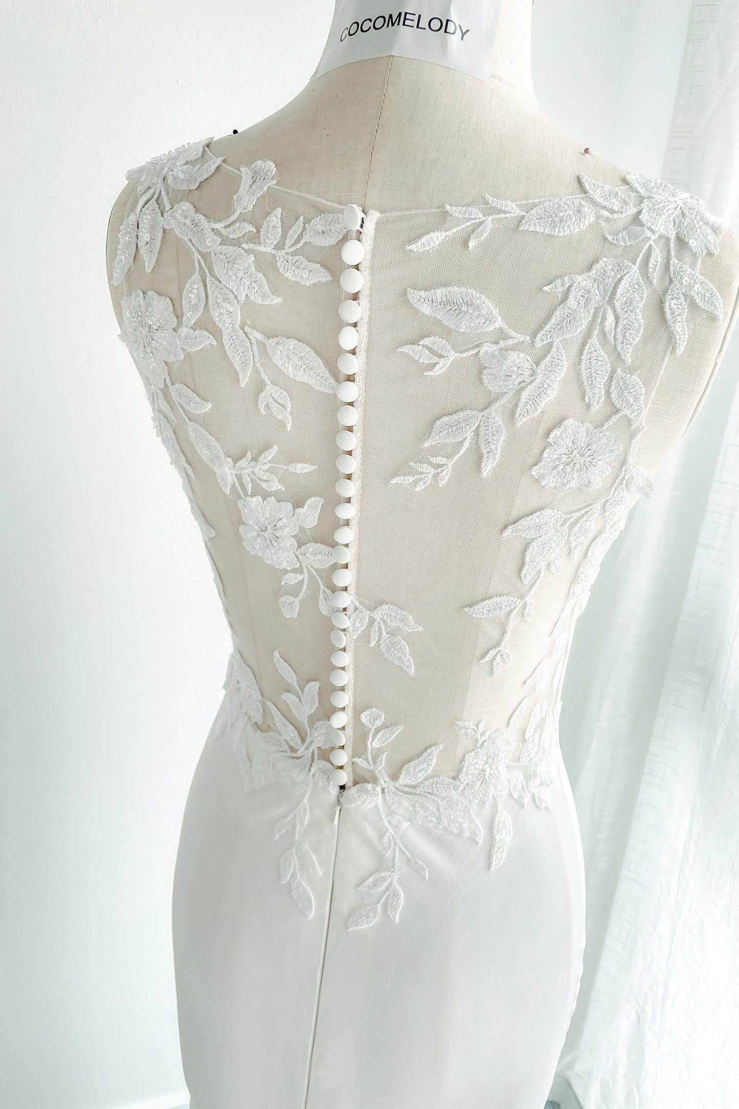 Trumpet-Mermaid Court Train Lace Stretch Satin Wedding Dress CW3138 - COCOMELODY