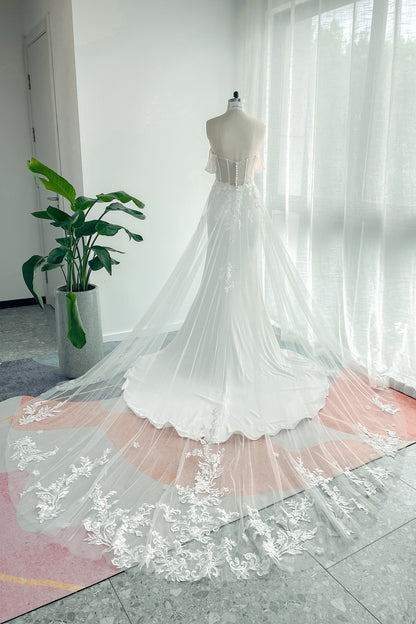 Trumpet-Mermaid Court Train Lace Stretch Satin Wedding Dress CW3139