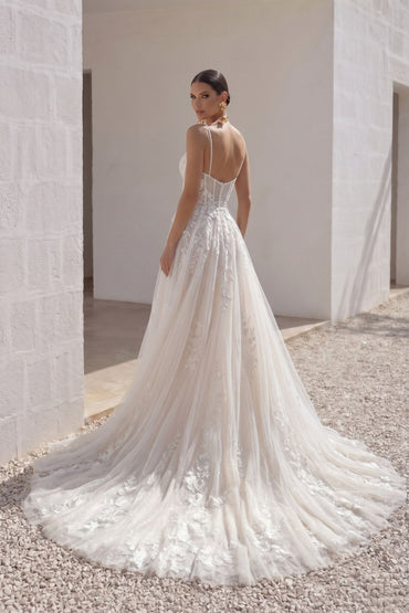 A-Line Court Train Lace Tulle Wedding Dress CW3140