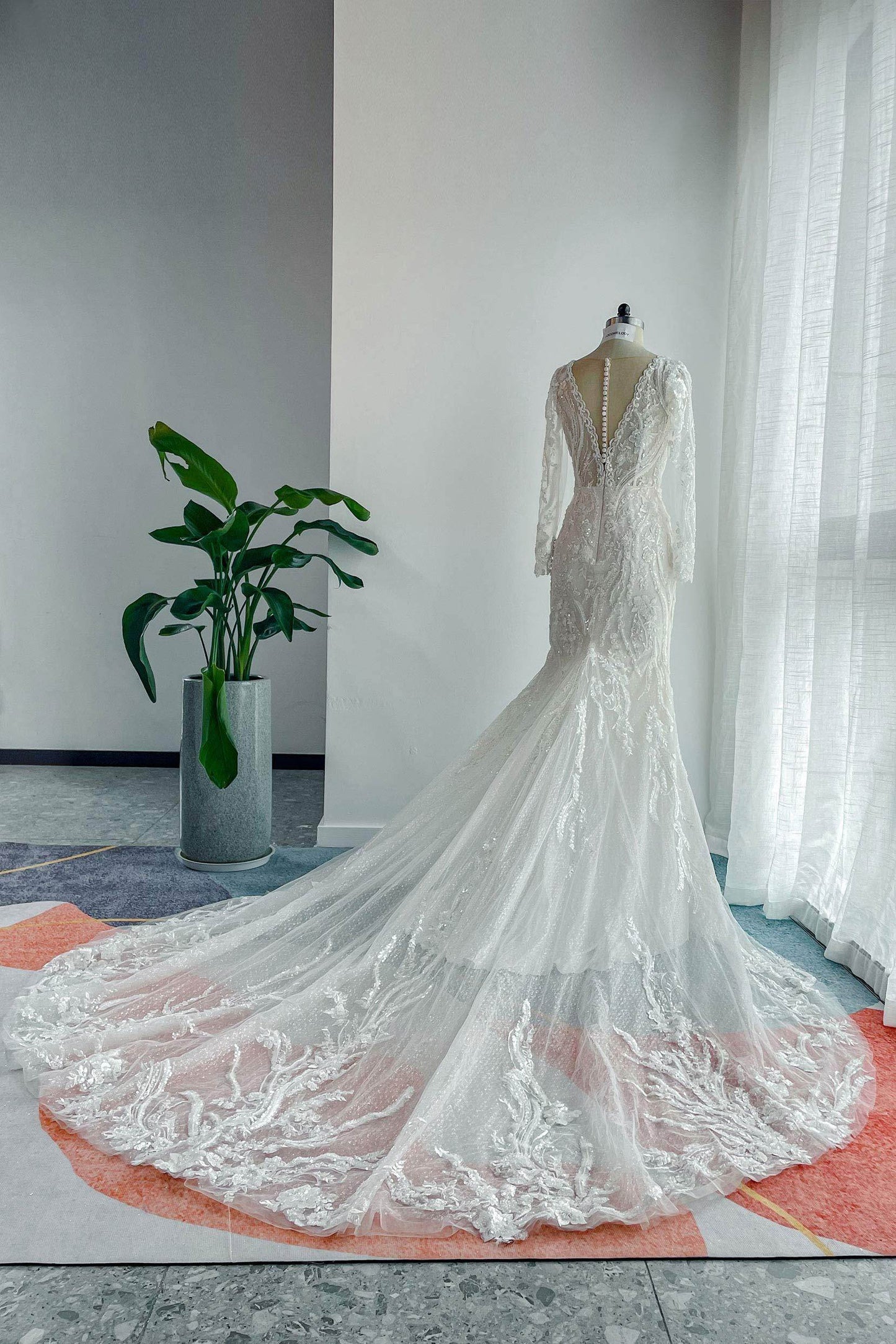 Trumpet-Mermaid Chapel Train Lace Tulle Wedding Dress CW3141 - COCOMELODY