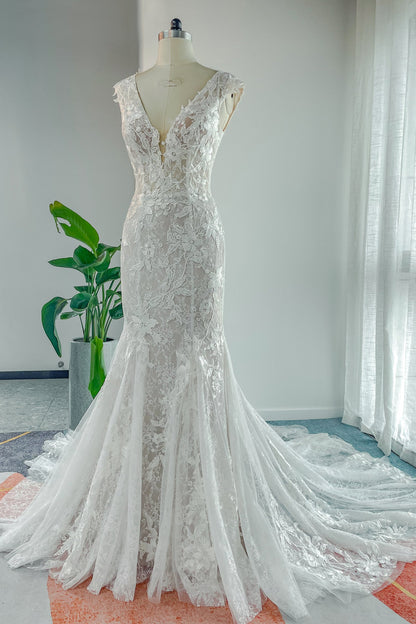 Trumpet-Mermaid Chapel Train Lace Tulle Wedding Dress CW3142