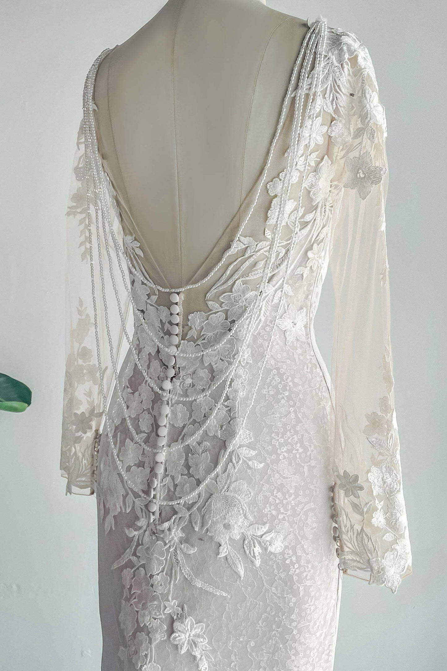 Trumpet-Mermaid Court Train Lace Tulle Wedding Dress CW3143 - COCOMELODY