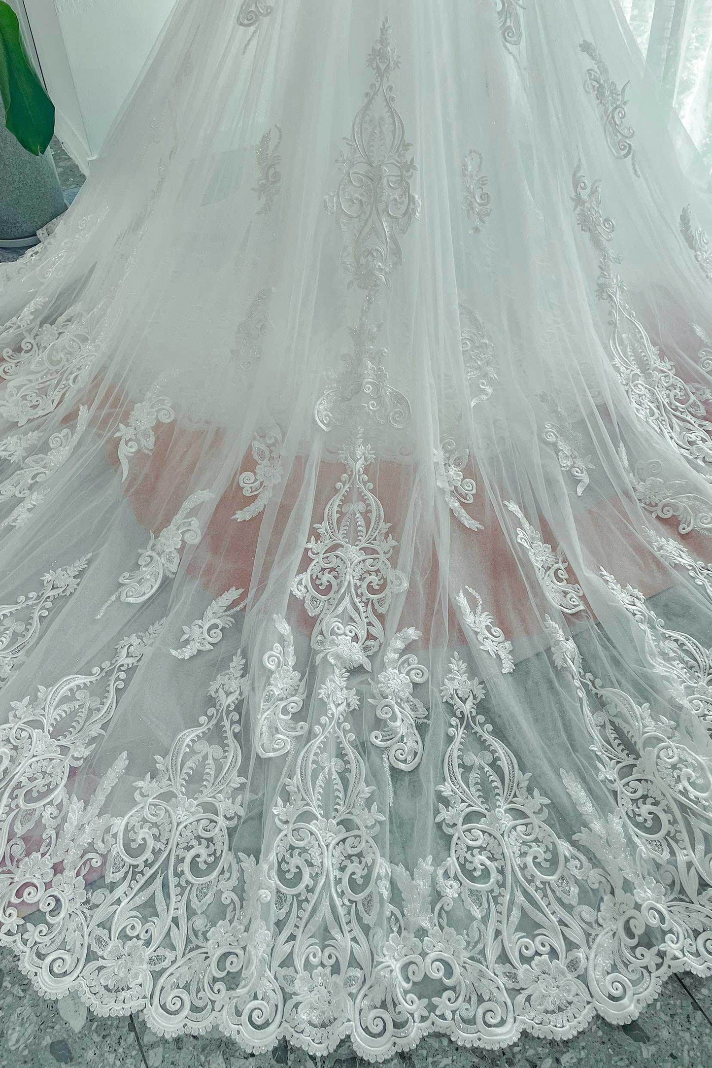 Trumpet-Mermaid Chapel Train Lace Tulle Wedding Dress CW3149 - COCOMELODY
