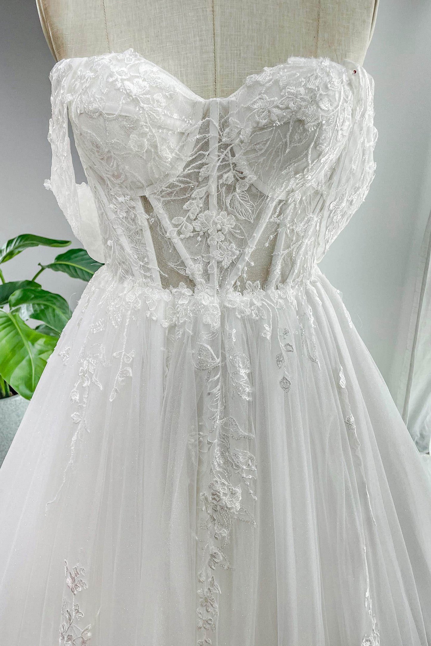 A-Line Cathedral Train Lace Tulle Wedding Dress CW3150 - COCOMELODY