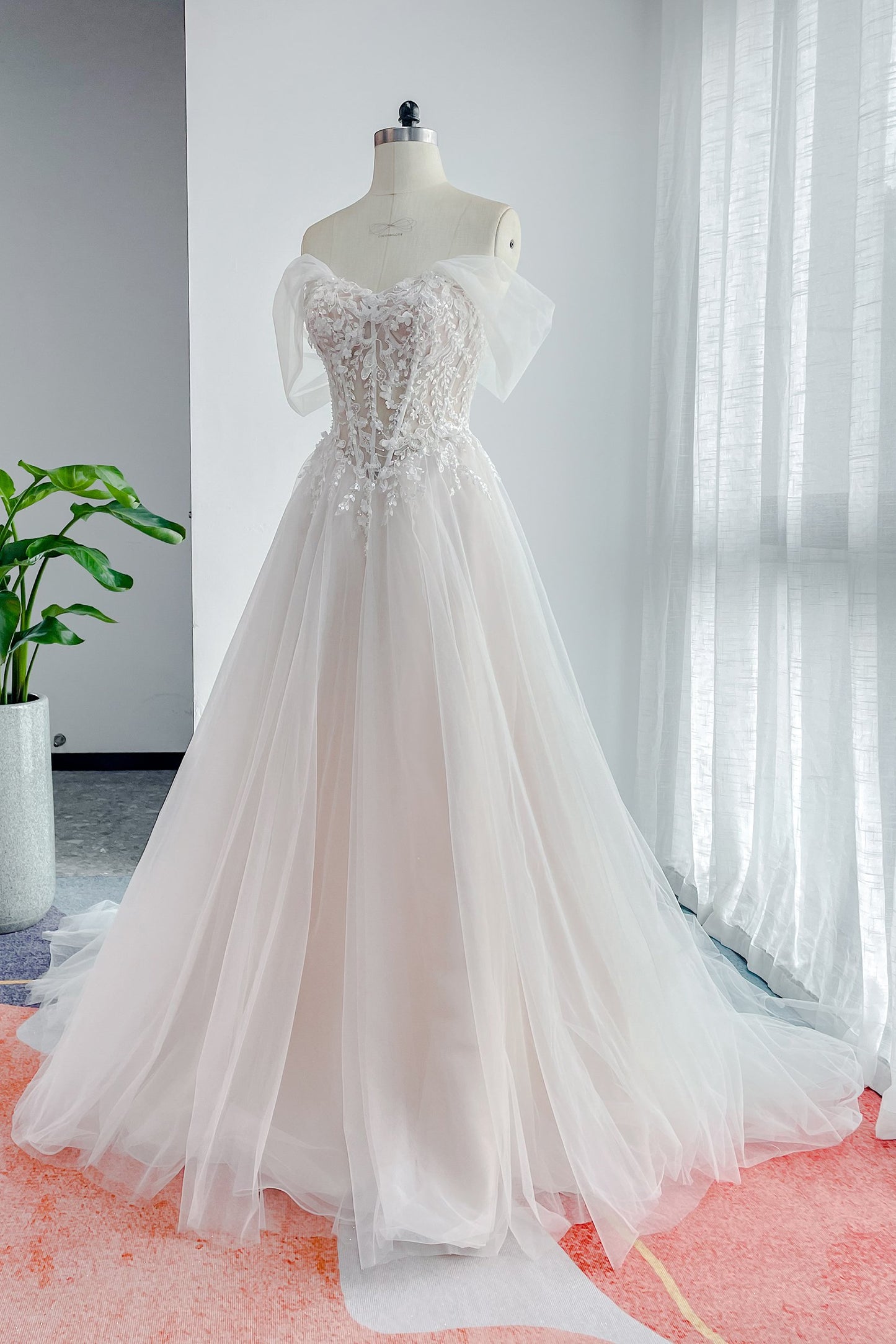 A-Line Court Train Lace Tulle Wedding Dress CW3158