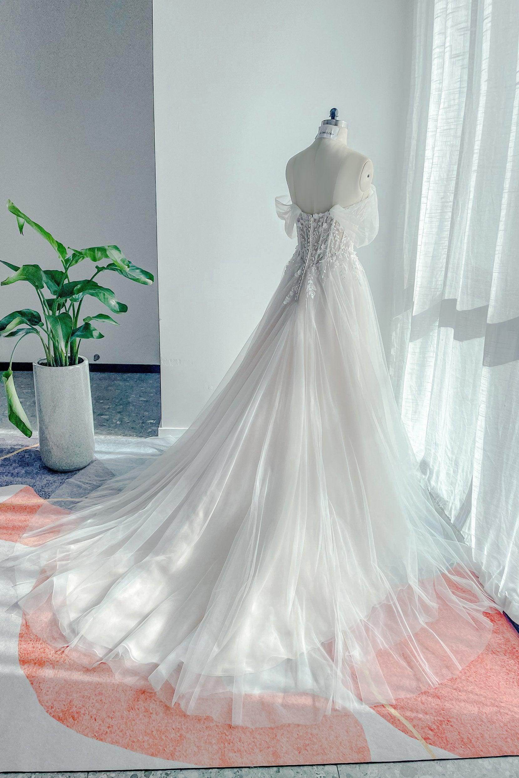 A-Line Court Train Lace Tulle Wedding Dress CW3158 - COCOMELODY