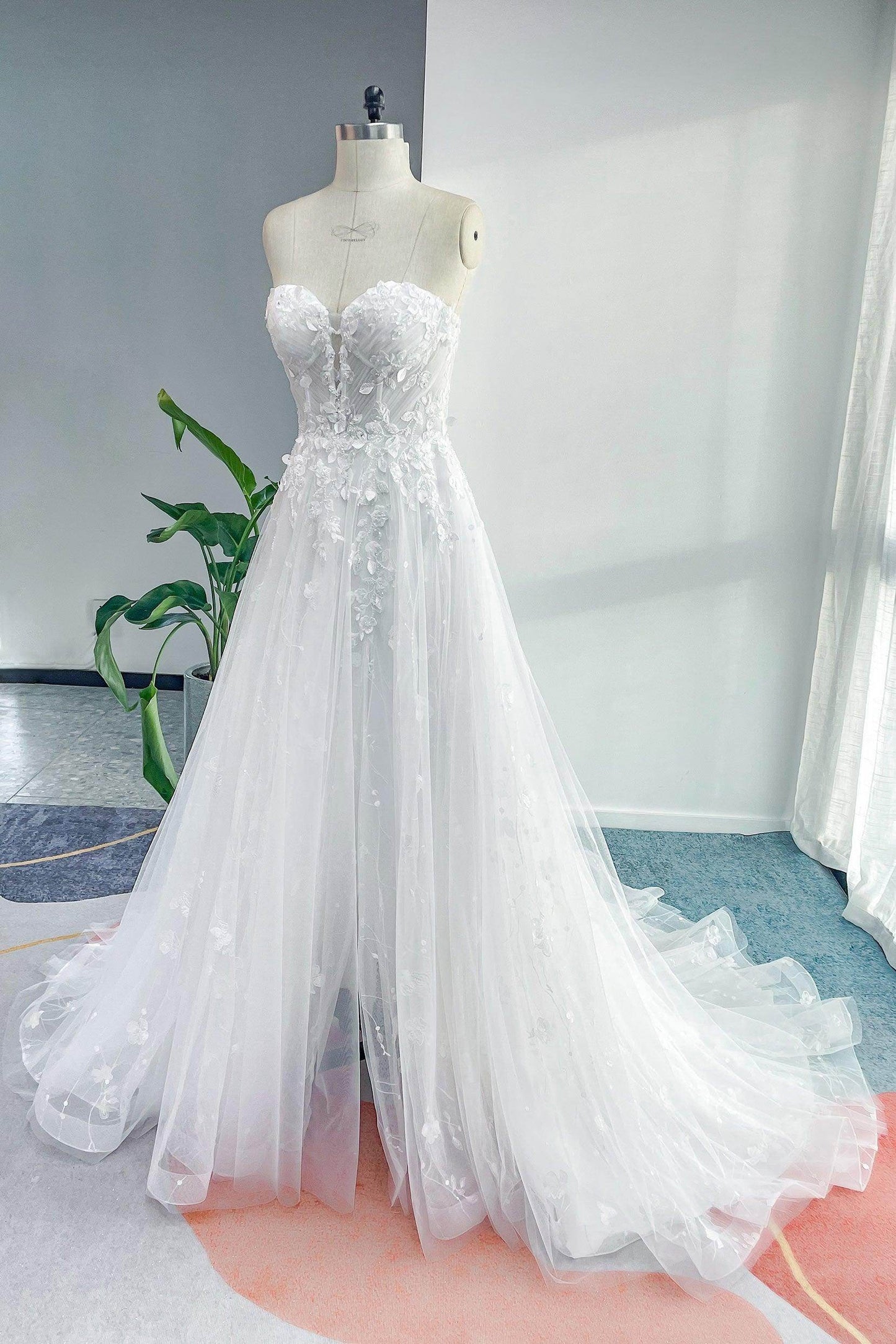 A-Line Court Train Lace Tulle Wedding Dress CW3161 - COCOMELODY