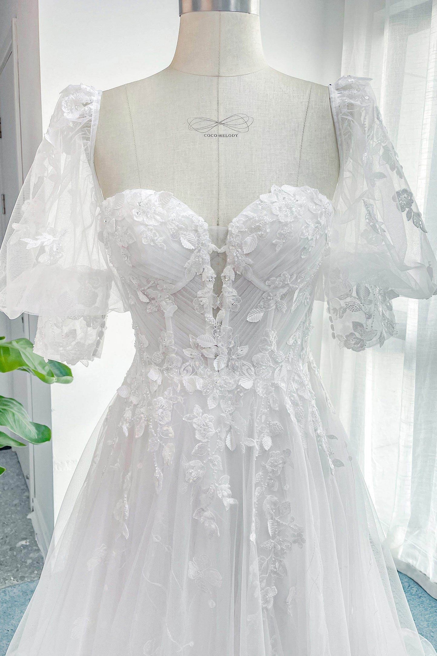 A-Line Court Train Lace Tulle Wedding Dress CW3161 - COCOMELODY