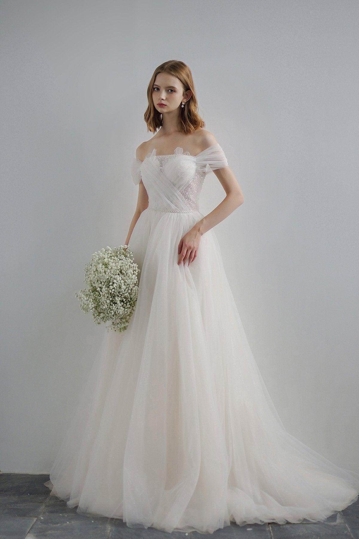 A-Line Sweep-Brush Train Lace Tulle Wedding Dress CW3220 - COCOMELODY