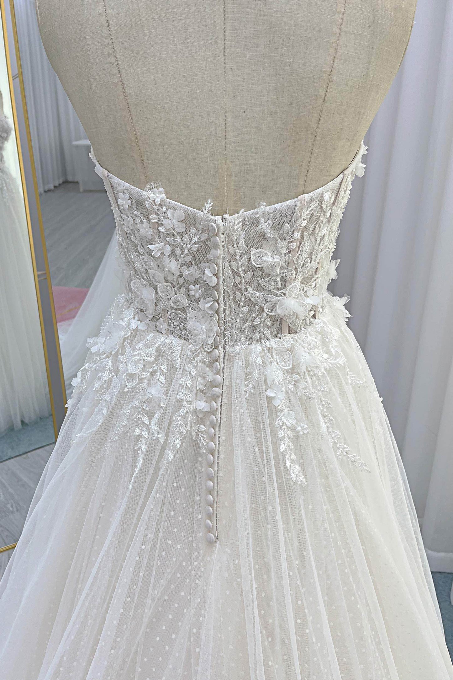 A-Line Court Train Lace Tulle Wedding Dress CW3225 - COCOMELODY
