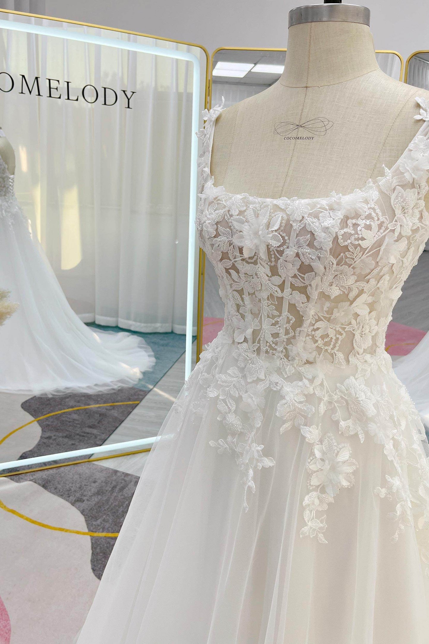 A-Line Court Train Lace Tulle Wedding Dress CW3227 - COCOMELODY