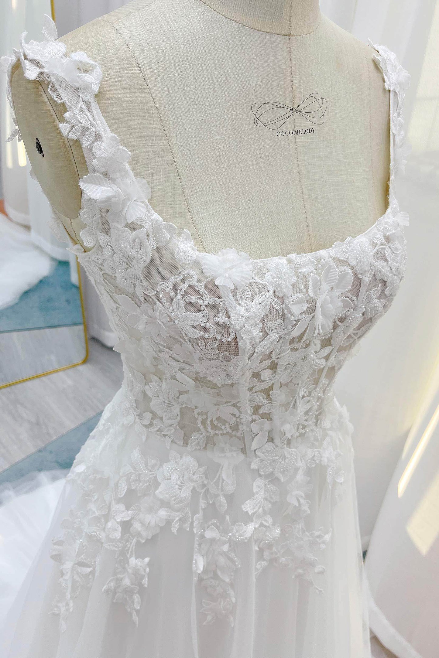A-Line Court Train Lace Tulle Wedding Dress CW3227 - COCOMELODY