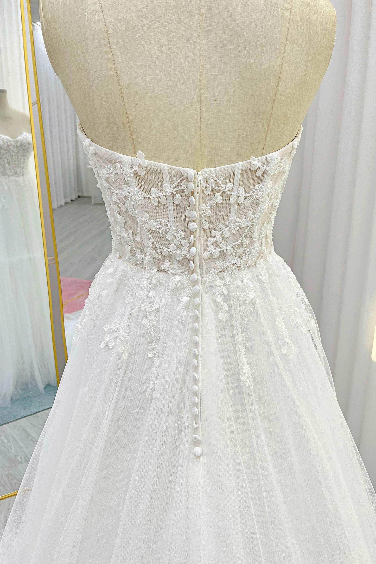 A-Line Court Train Lace Tulle Wedding Dress CW3229 - COCOMELODY