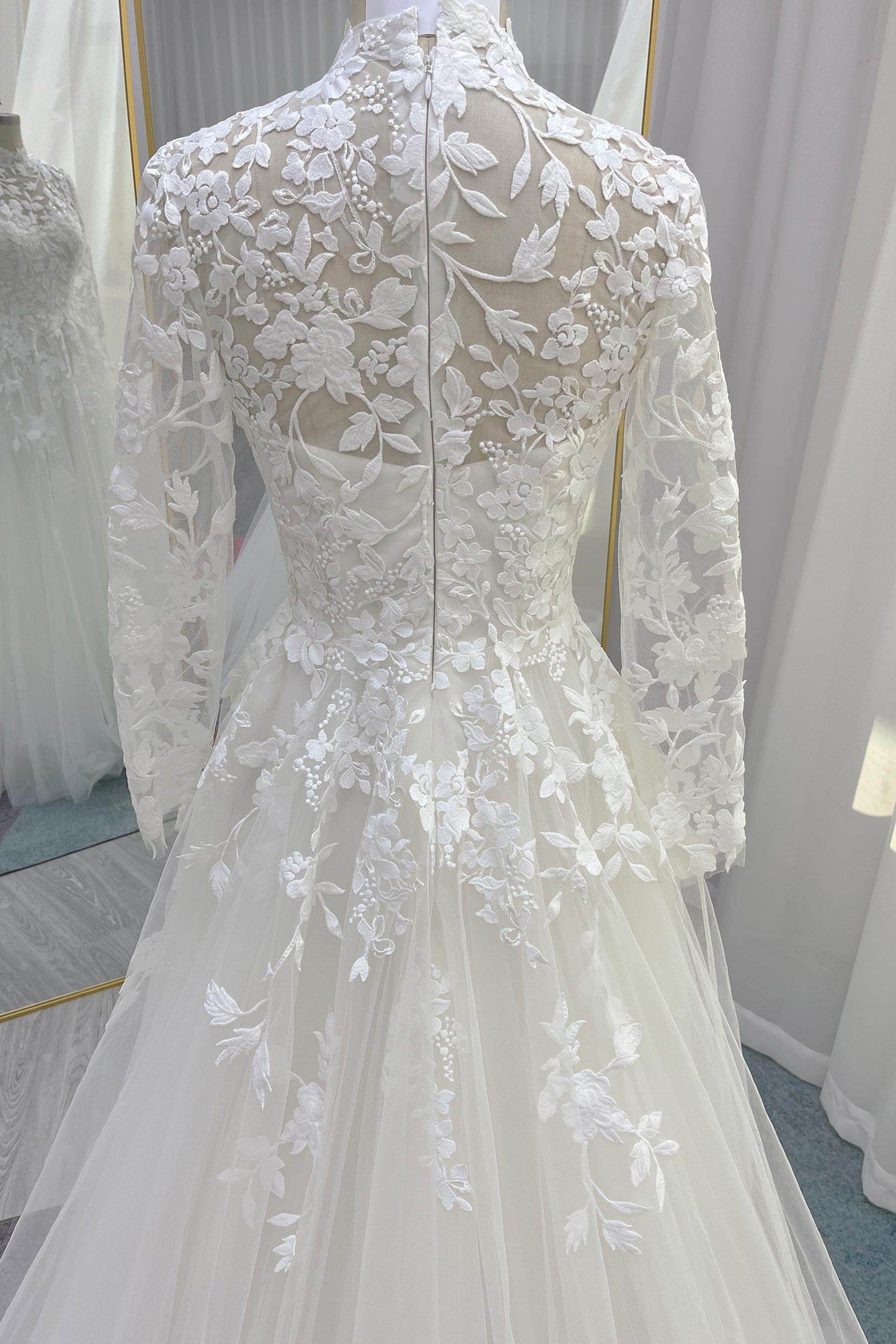 A-Line Court Train Lace Tulle Wedding Dress CW3234 - COCOMELODY