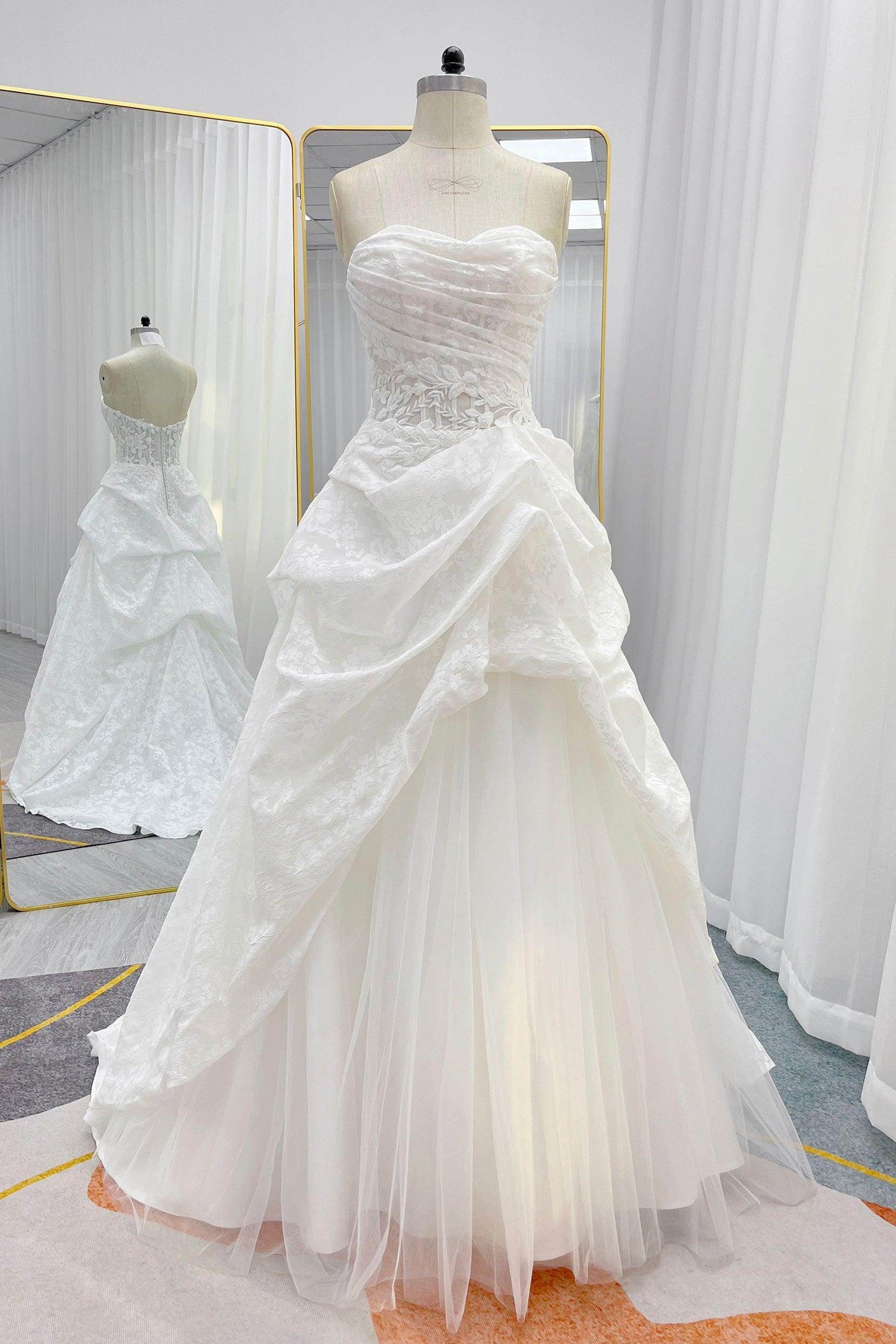 A-Line Court Train Printed Gauze Wedding Dress CW3235 - COCOMELODY