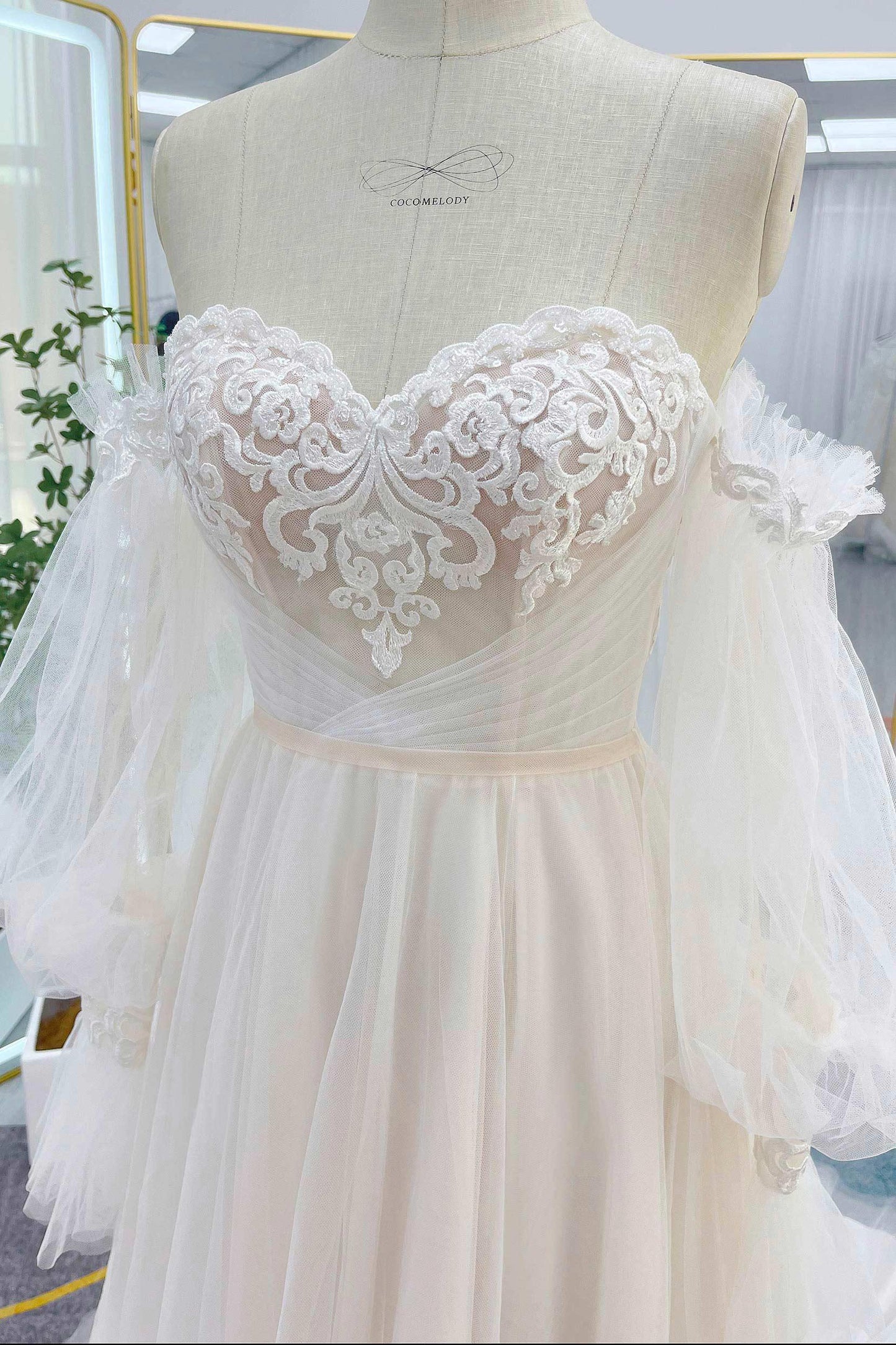 A-Line Court Train Lace Tulle Wedding Dress CW3237