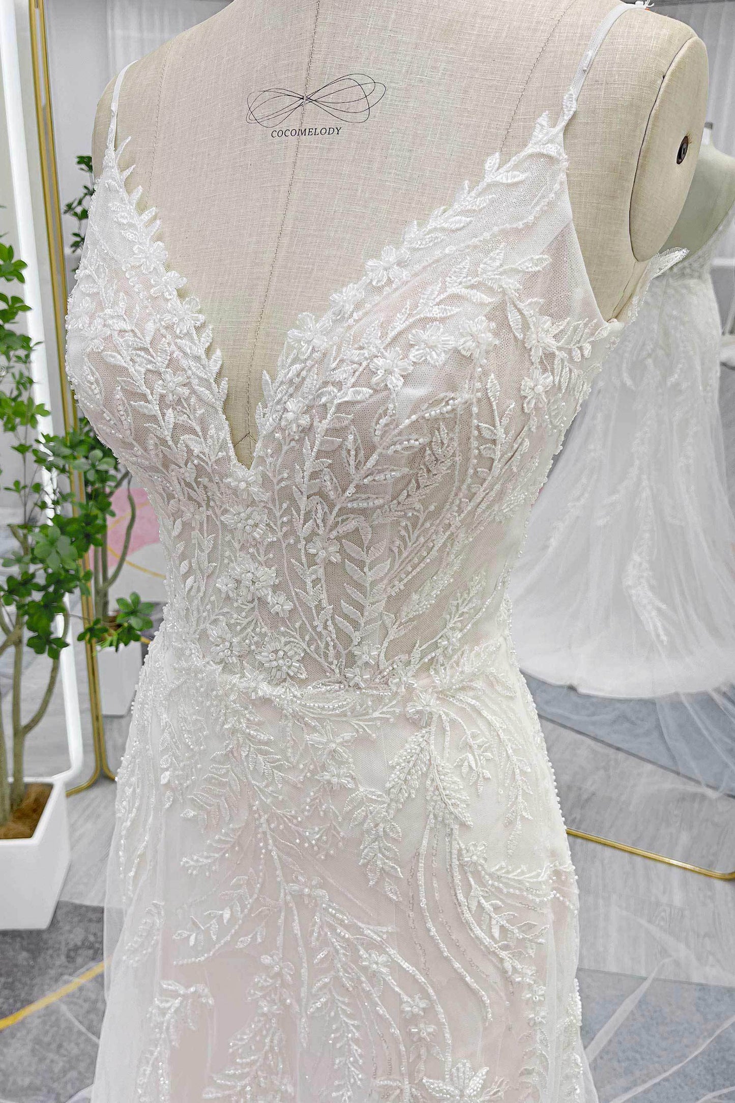 A-Line Court Train Lace Tulle Wedding Dress CW3243 - COCOMELODY