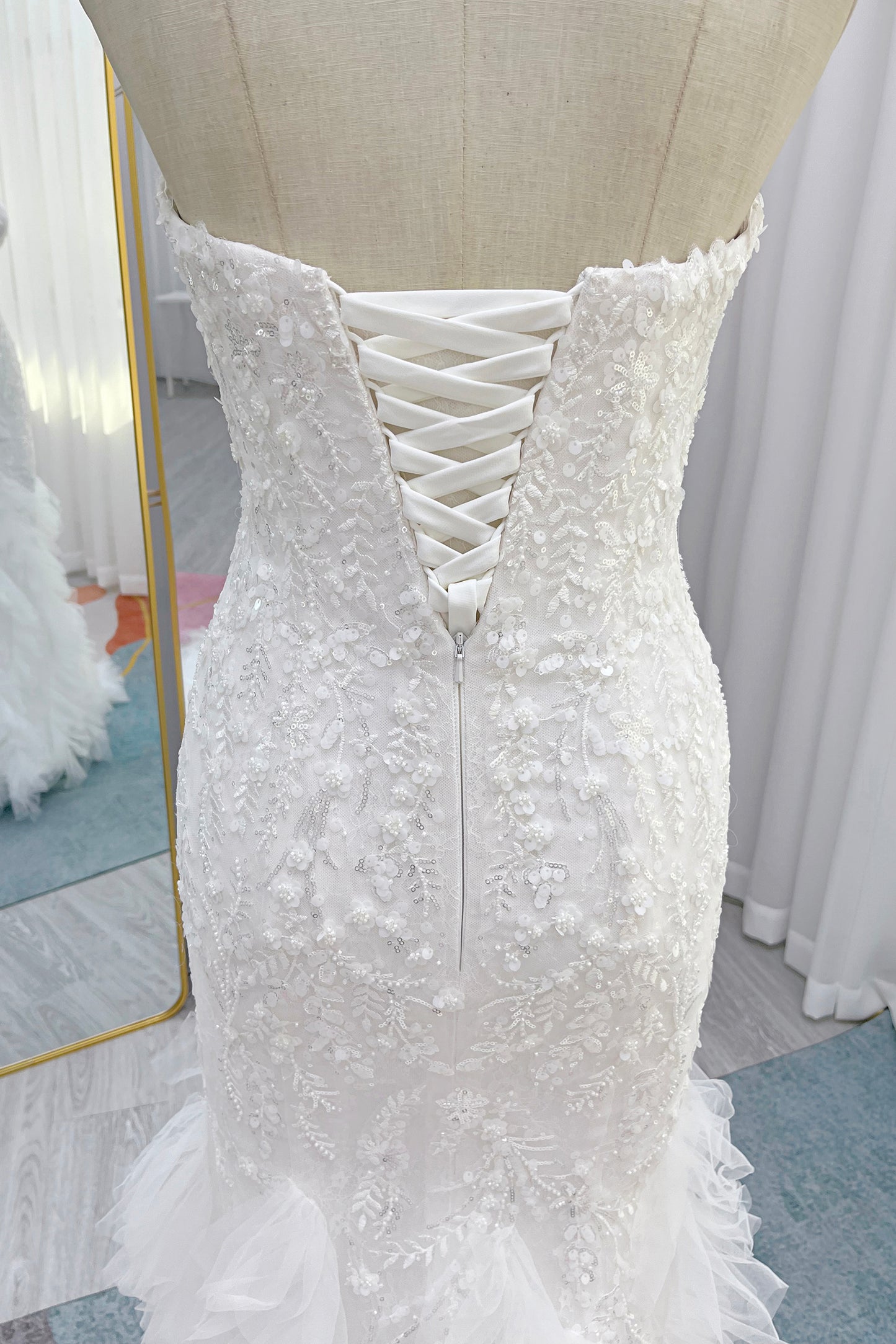 Trumpet-Mermaid Court Train Lace Tulle Wedding Dress CW3253