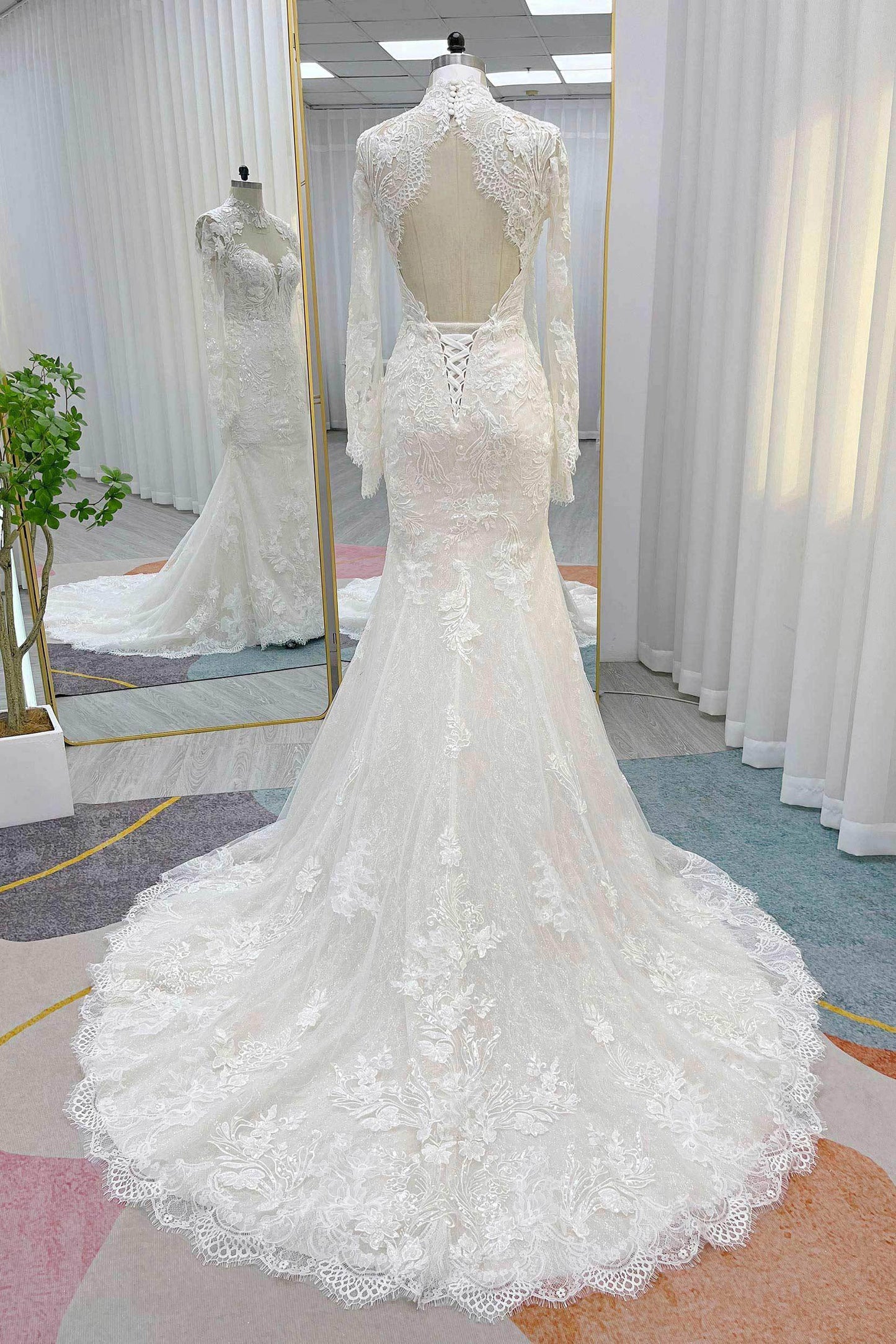 Trumpet-Mermaid Chapel Train Lace Tulle Wedding Dress CW3257 - COCOMELODY