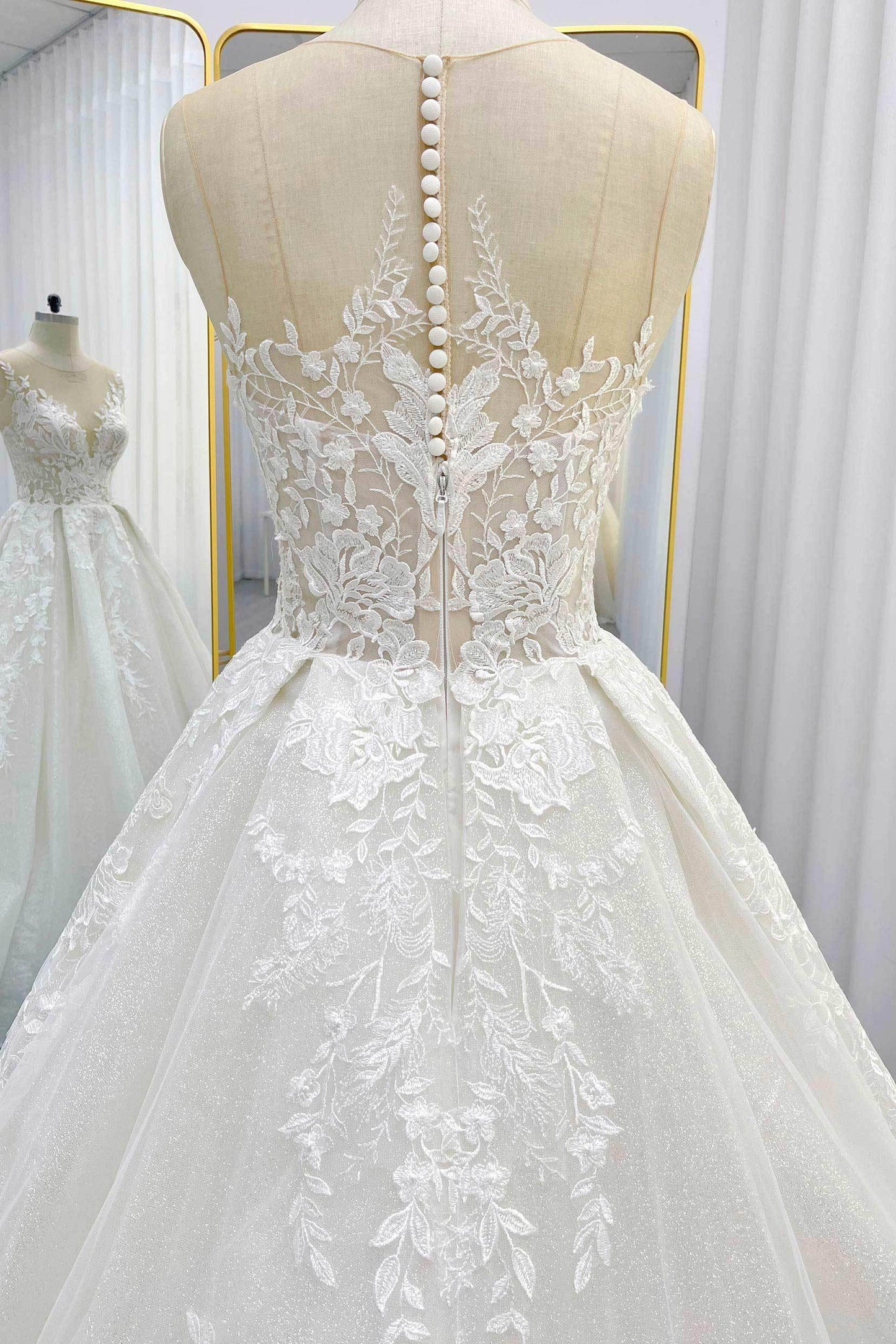 A-Line Chapel Train Lace Tulle Wedding Dress CW3260 - COCOMELODY