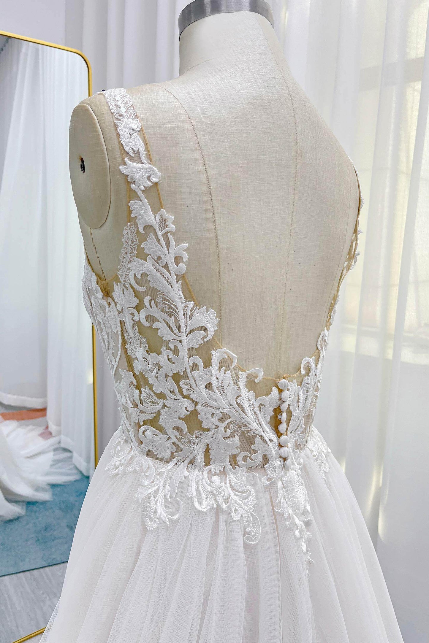 A-Line Court Train Lace Tulle Wedding Dress CW3262 - COCOMELODY