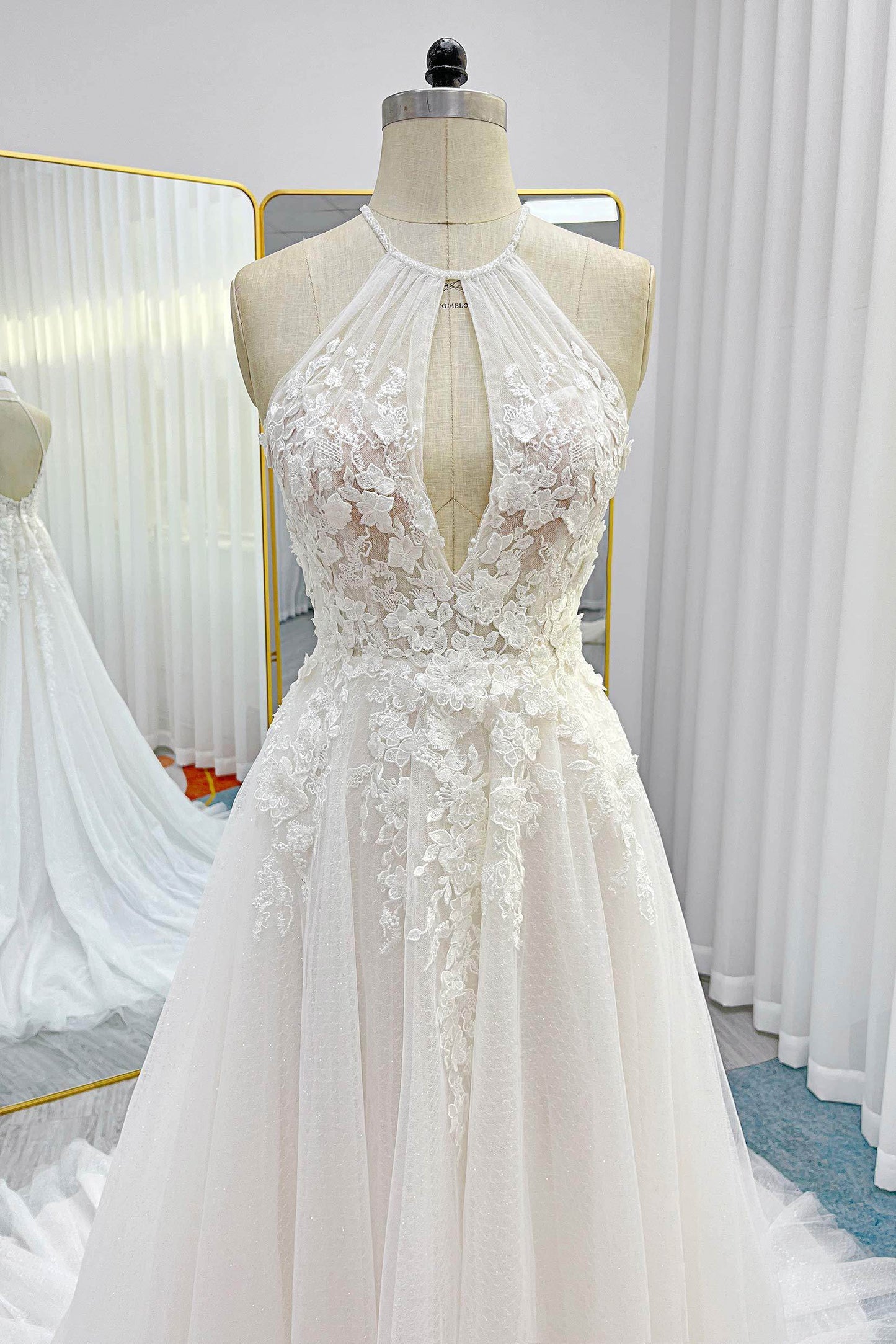 A-Line Court Train Lace Tulle Wedding Dress CW3281 - COCOMELODY