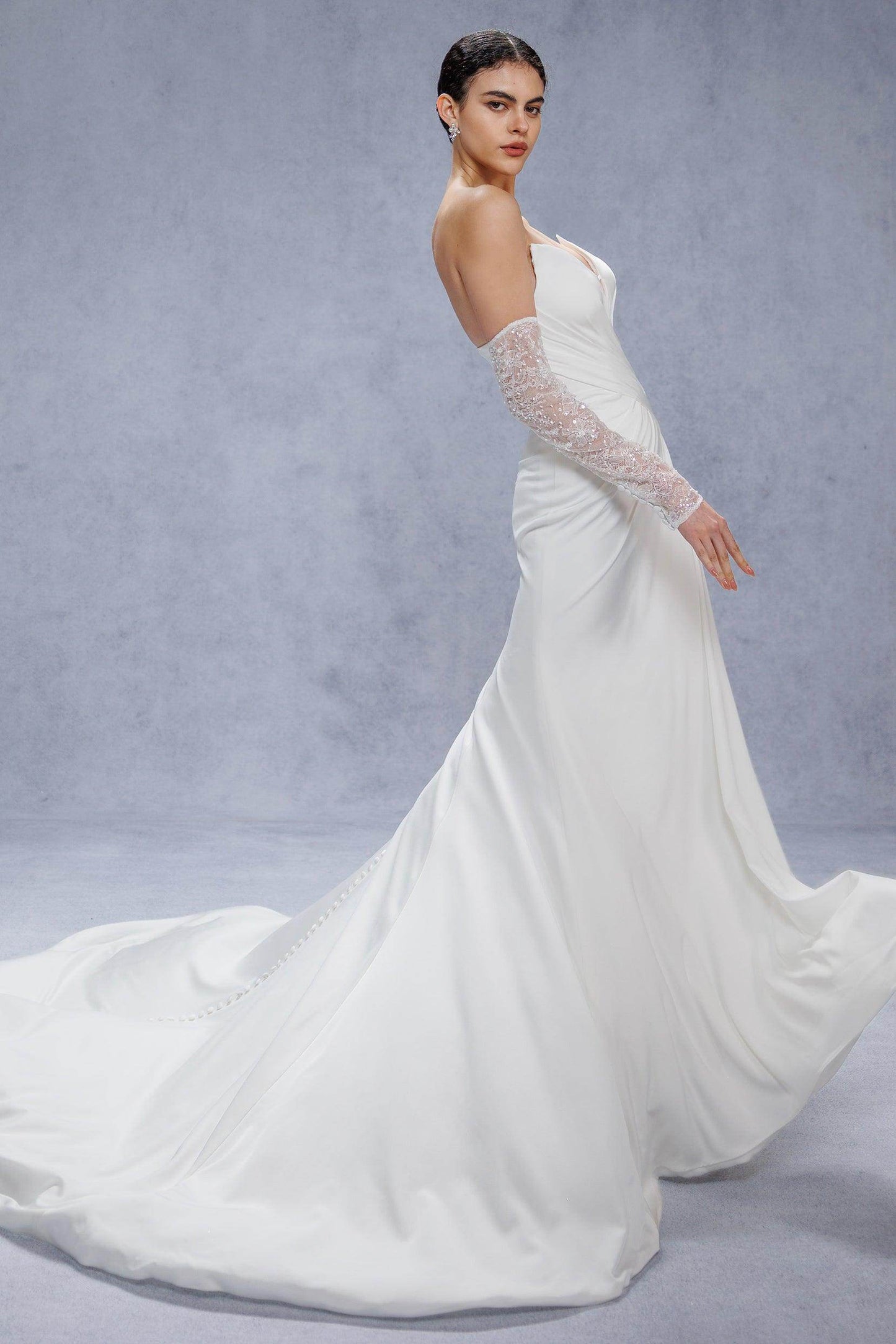 Trumpet-Mermaid Court Train Satin Wedding Dress CW3328 - COCOMELODY