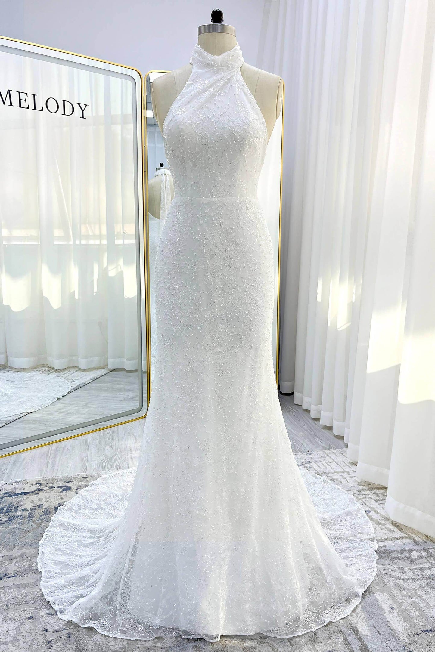 Trumpet-Mermaid Court Train Satin Wedding Dress CW3331 - COCOMELODY