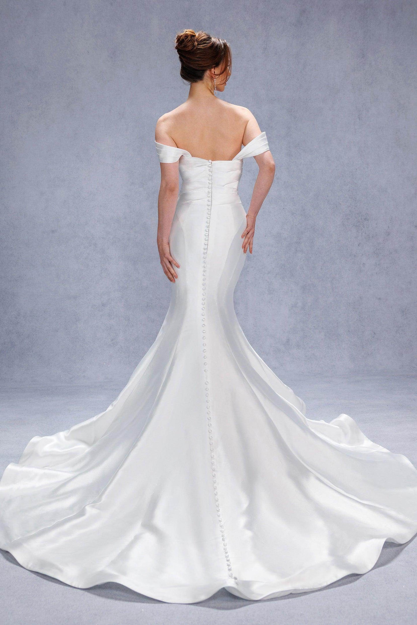 Trumpet-Mermaid Court Train Glitter Wedding Dress CW3334 - COCOMELODY