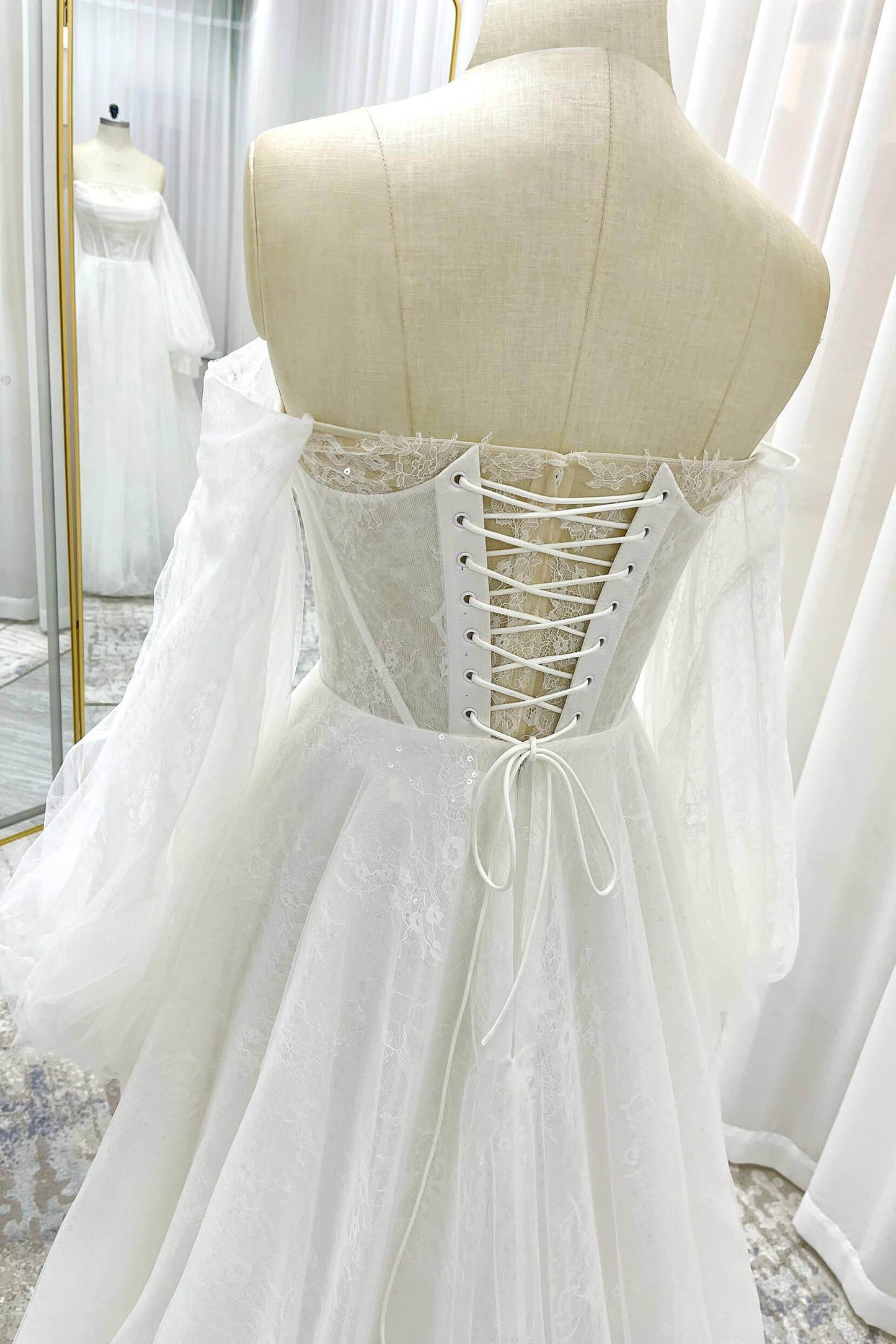 A-Line Court Train Lace Tulle Wedding Dress CW3337 - COCOMELODY