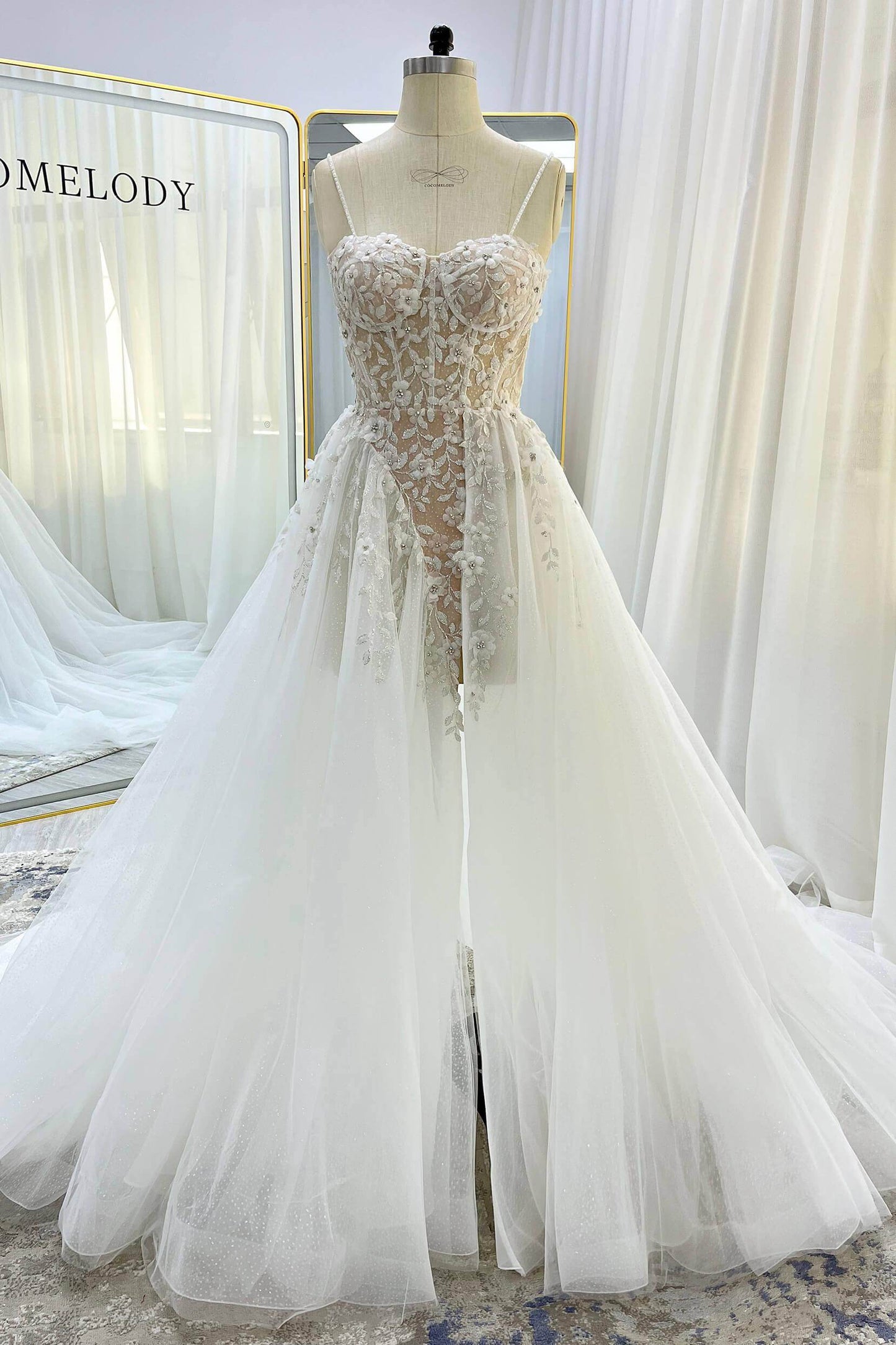 A-Line Court Train Tulle Wedding Dress CW3343 - COCOMELODY