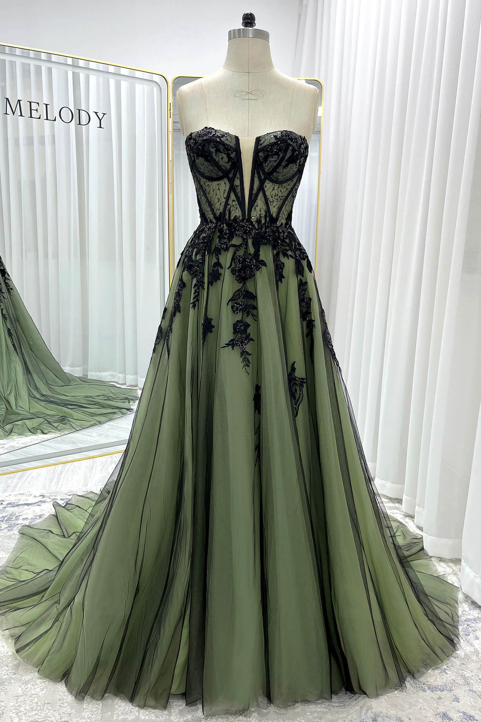A-Line Court Train Sequined Lace Tulle Wedding Dress CW3352 - COCOMELODY