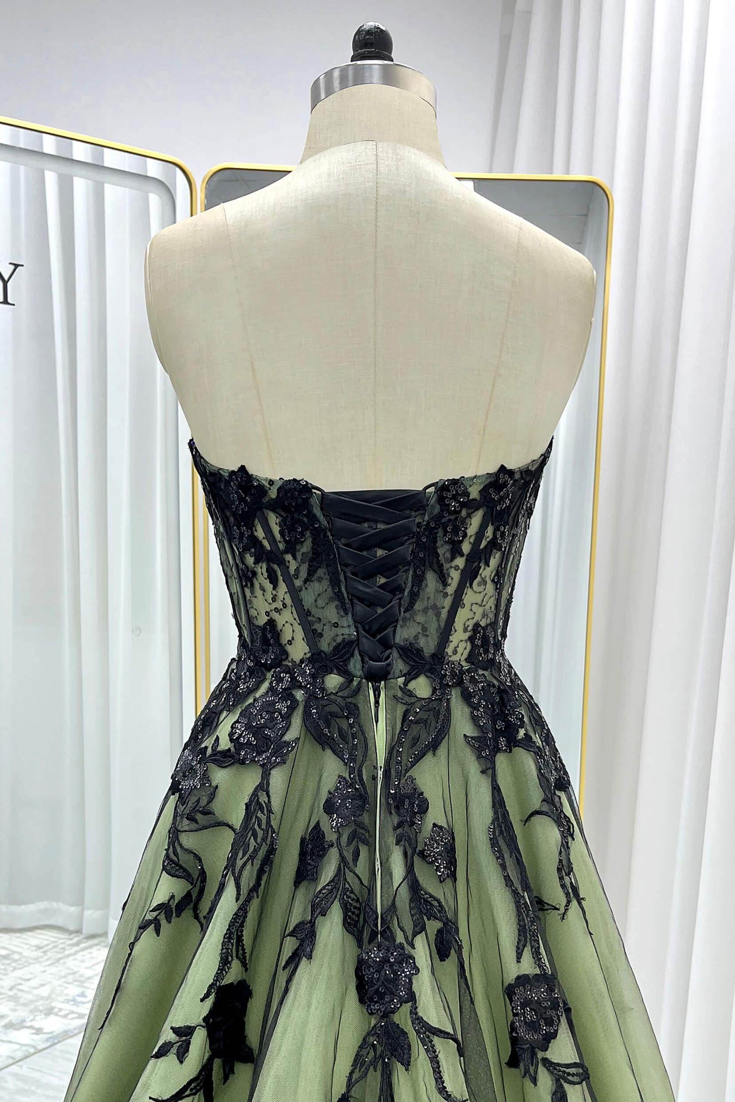 A-Line Court Train Sequined Lace Tulle Wedding Dress CW3352 - COCOMELODY
