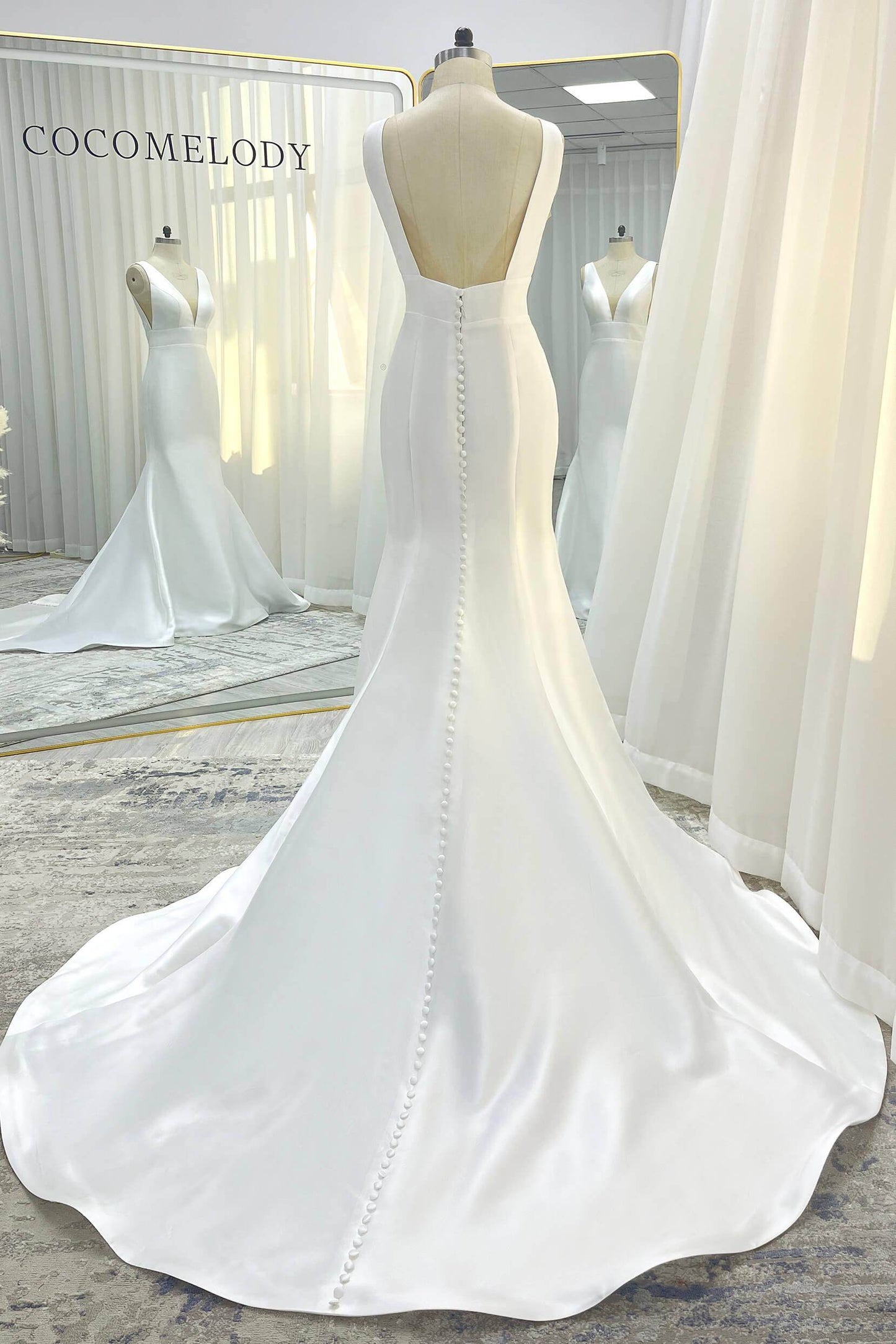 Trumpet-Mermaid Court Train Mikado Wedding Dress CW3356 - COCOMELODY