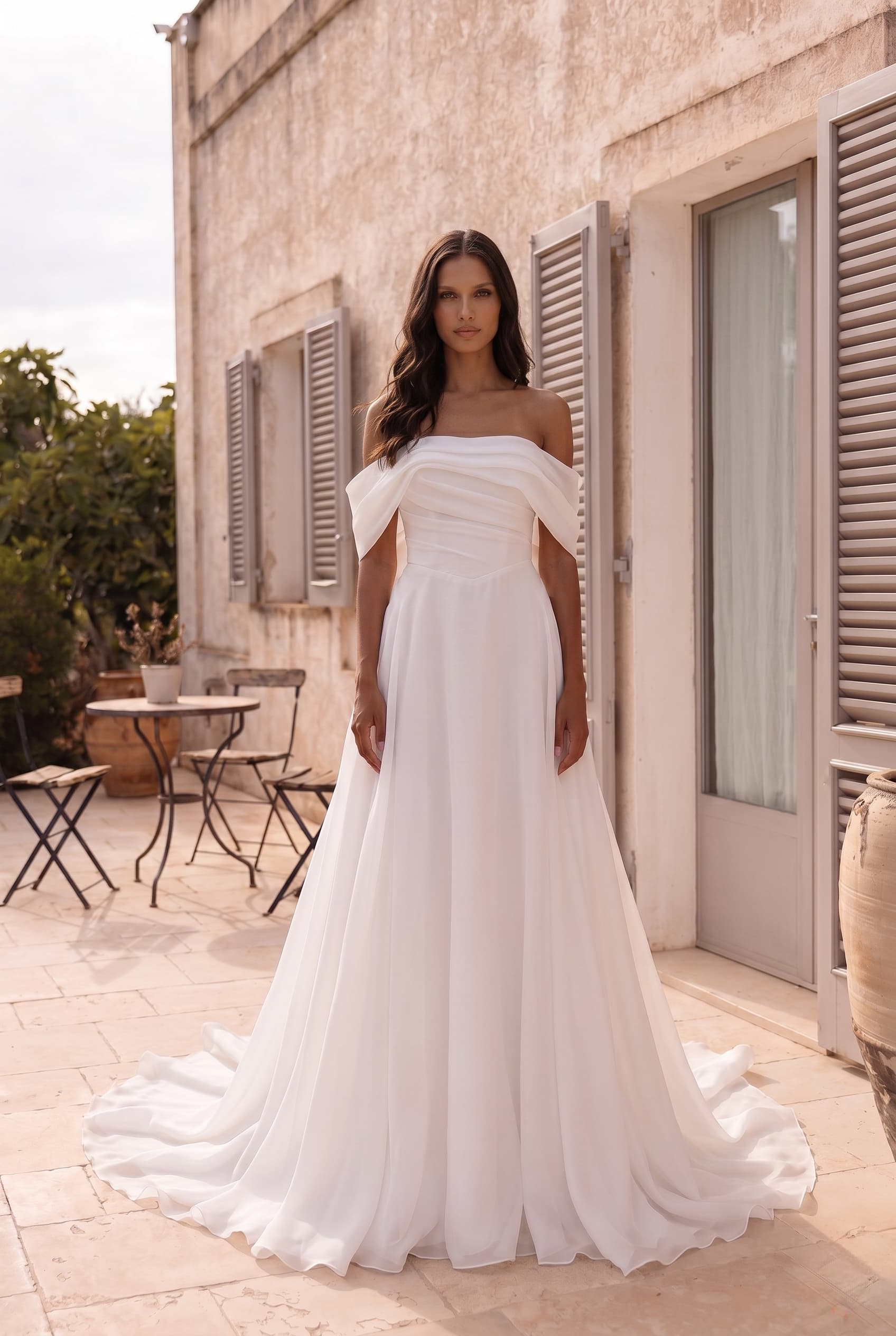 a line reception dress Elegant Court Train Wedding Dresses For A Refined Celebration COCOMELODY CW3465CR