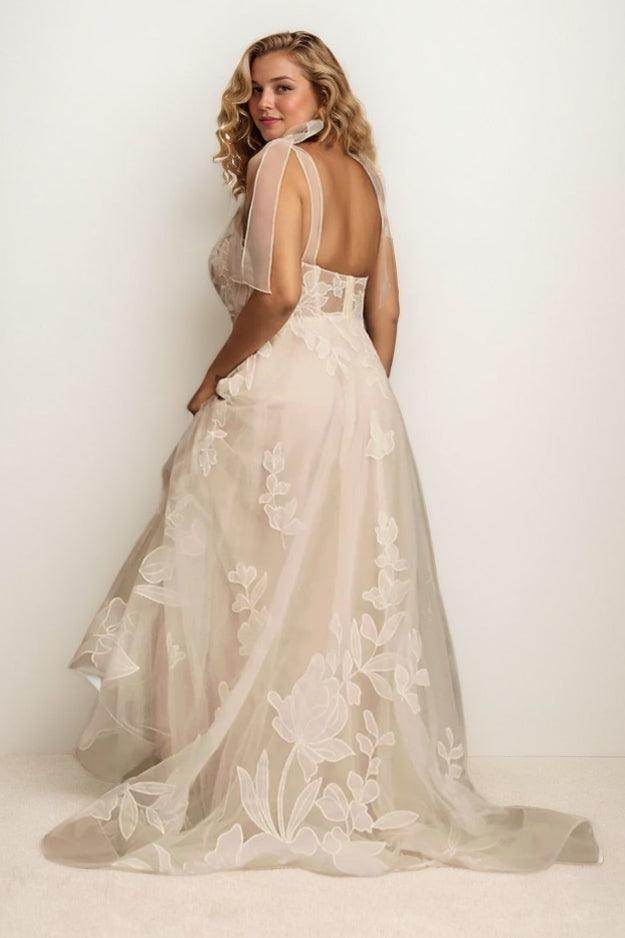 A-Line Sweep-Brush Train Lace Tulle Wedding Dress CW3472 - COCOMELODY