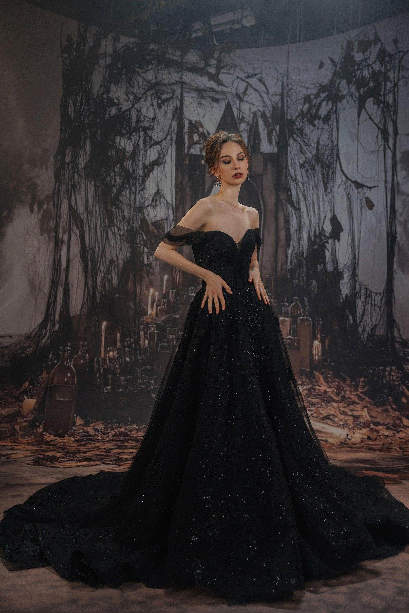 COCOMELODY Dark Romance Timeless Elegance Black Wedding Dress Short Sleeves Sparkle Tulle CW3527, 45 Days / Black / US2-UK4-EUR32 COCOMELODY Dark Romance Timeless Elegance Black Wedding Dress Short Sleeves Sparkle Tulle CW3527, 45 Days / Black / US2-UK4-EUR32