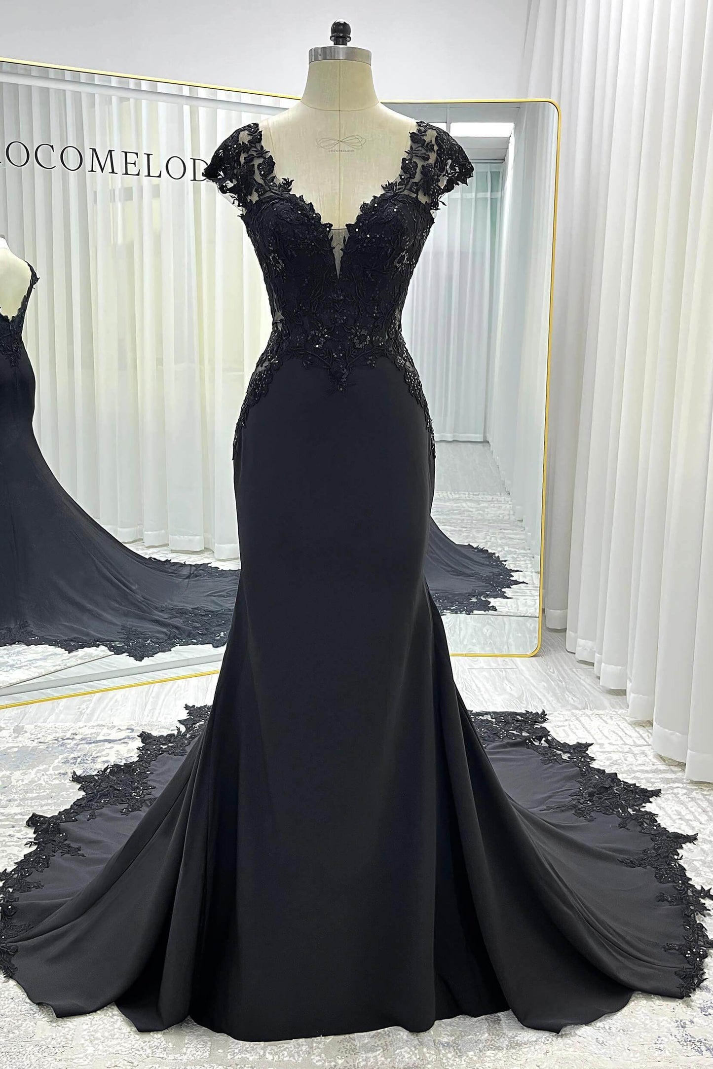 Trumpet-Mermaid Chapel Train Stretch Satin Lace Wedding Dress CW3530 - COCOMELODY