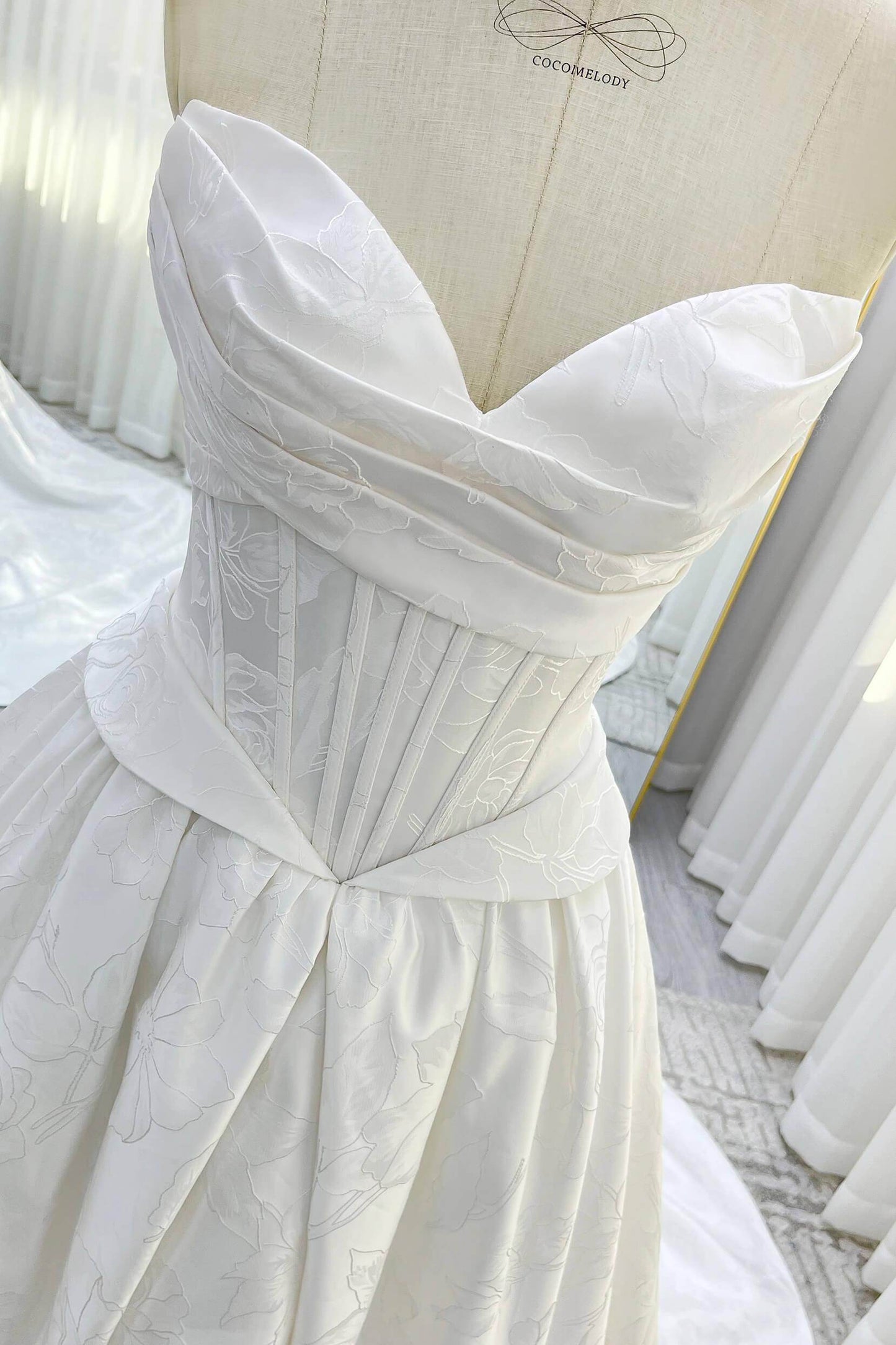 Ball Gown Court Train Jacquard Satin Wedding Dress CW3531 - COCOMELODY