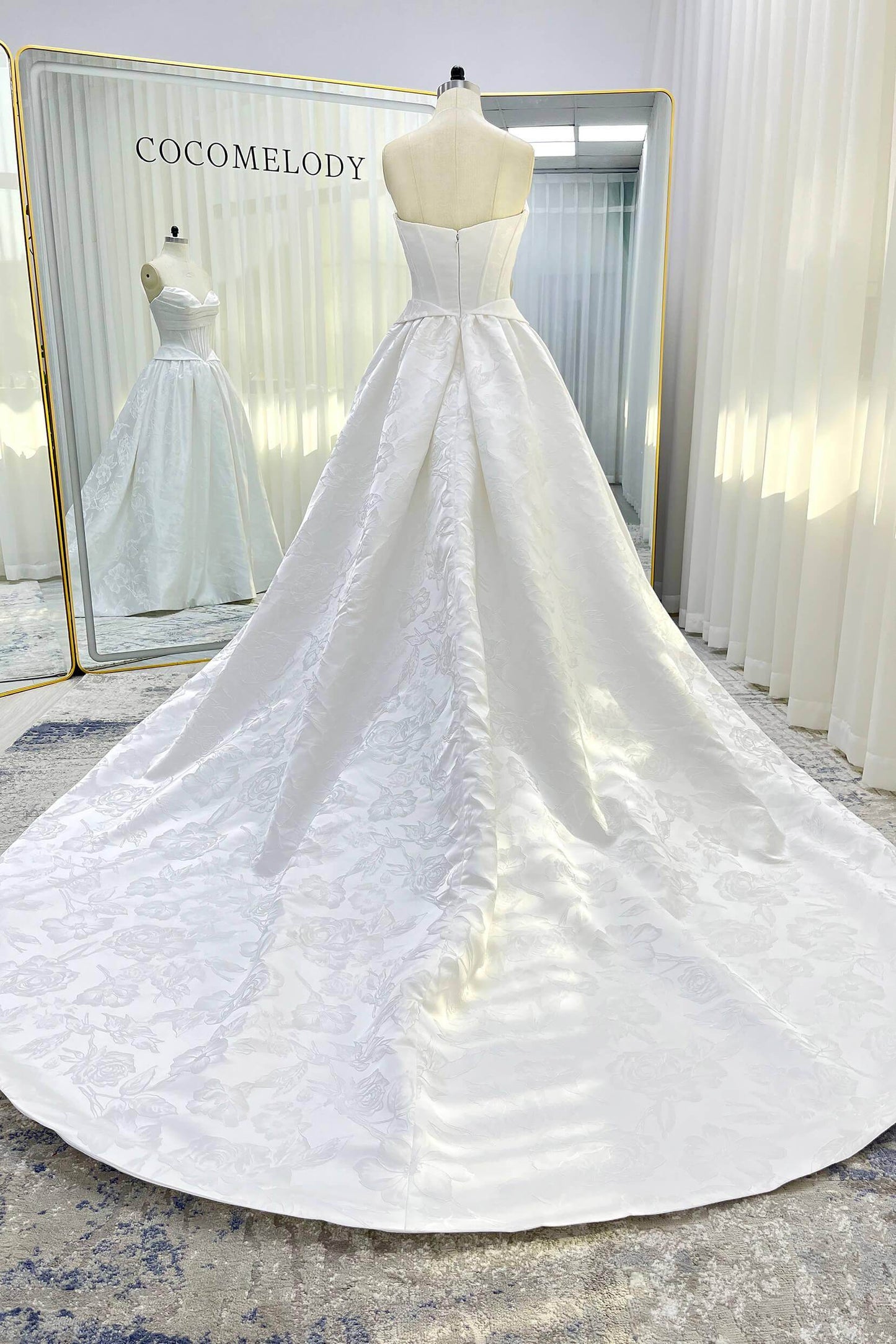 Ball Gown Court Train Jacquard Satin Wedding Dress CW3531 - COCOMELODY
