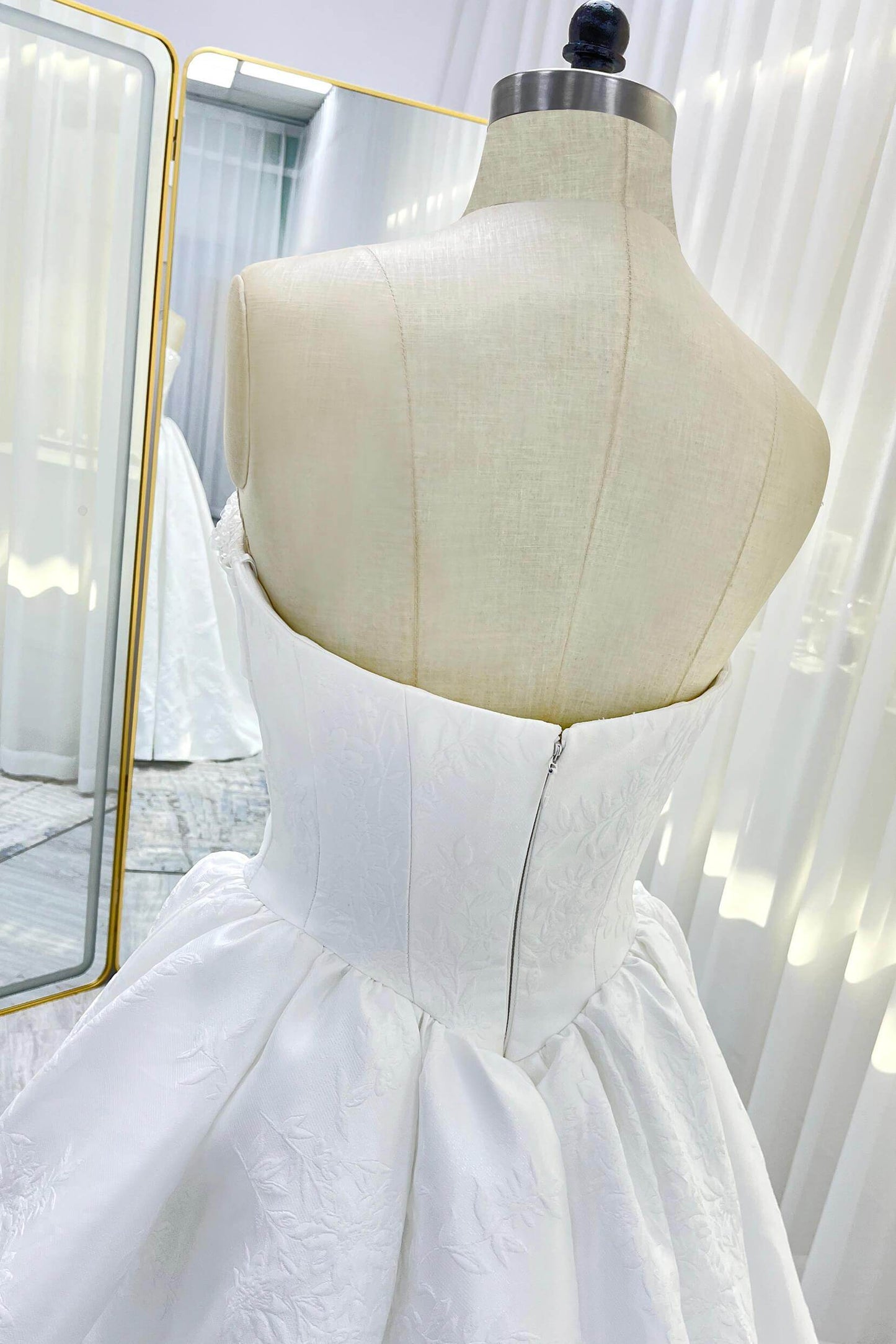 Ball Gown Court Train Jacquard Satin Wedding Dress CW3532 - COCOMELODY