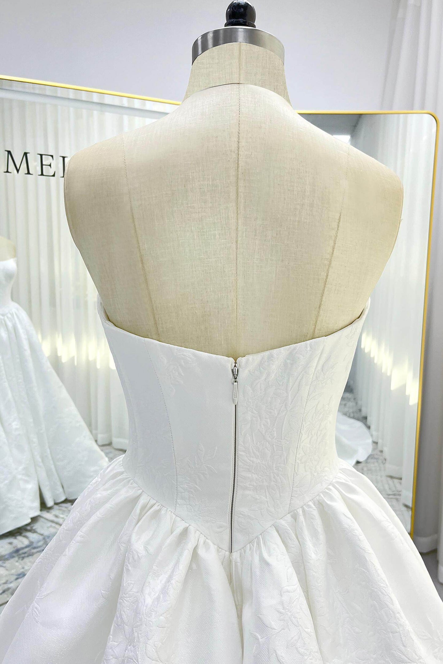 Ball Gown Court Train Jacquard Satin Wedding Dress CW3533 - COCOMELODY