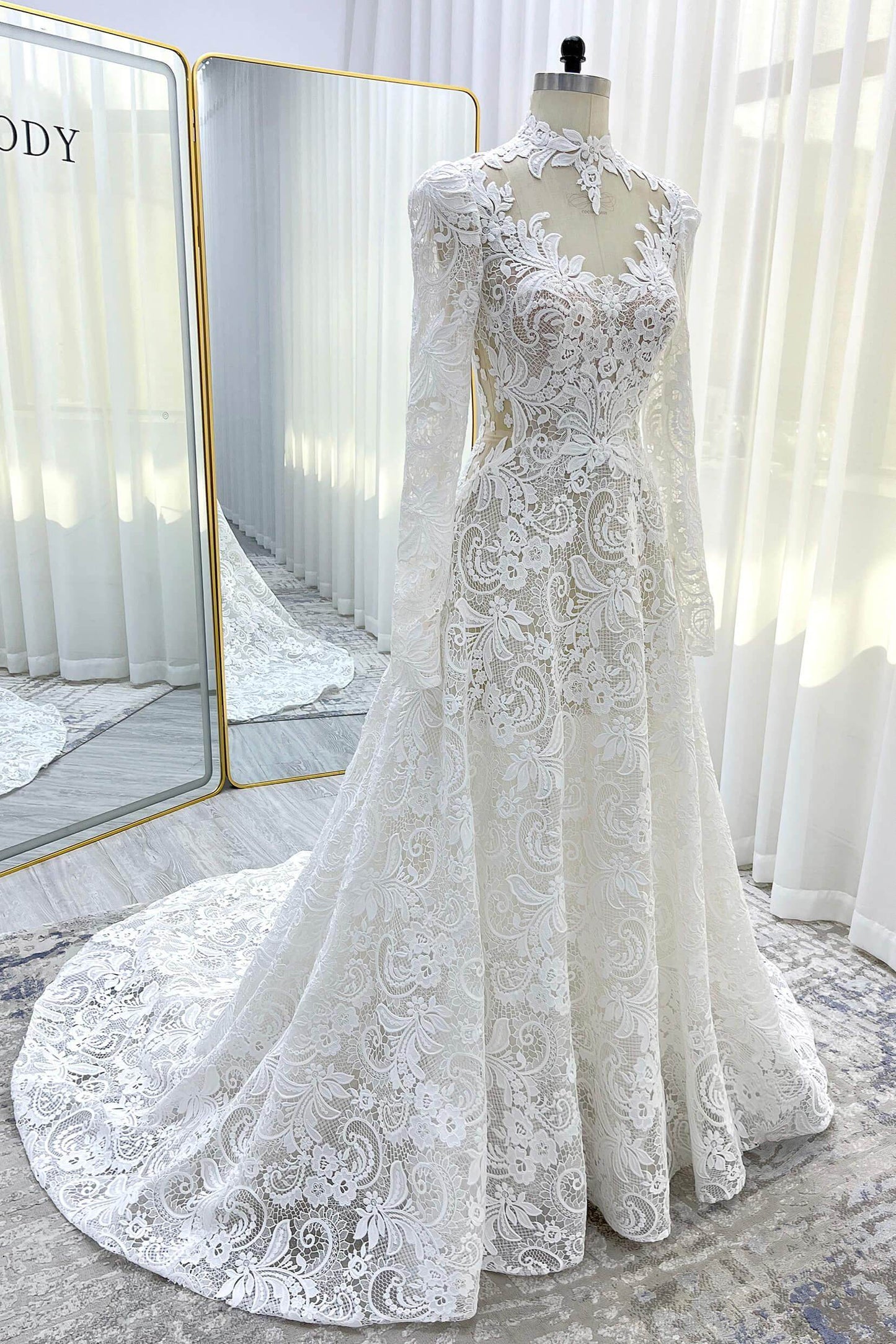 A-Line Court Train Lace Tulle Wedding Dress CW3538 - COCOMELODY