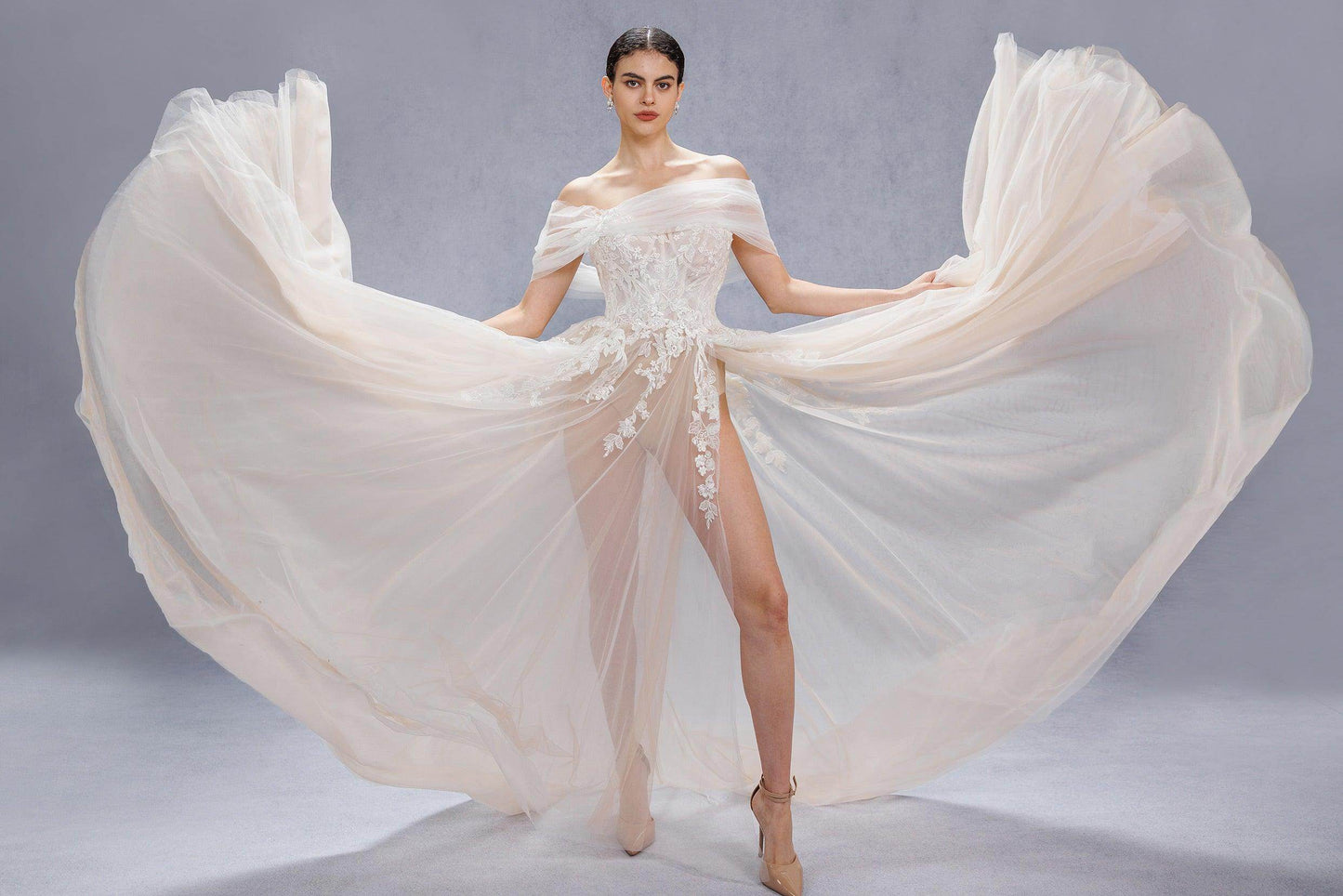A-Line Court Train Lace Tulle Wedding Dress CW3542 - COCOMELODY