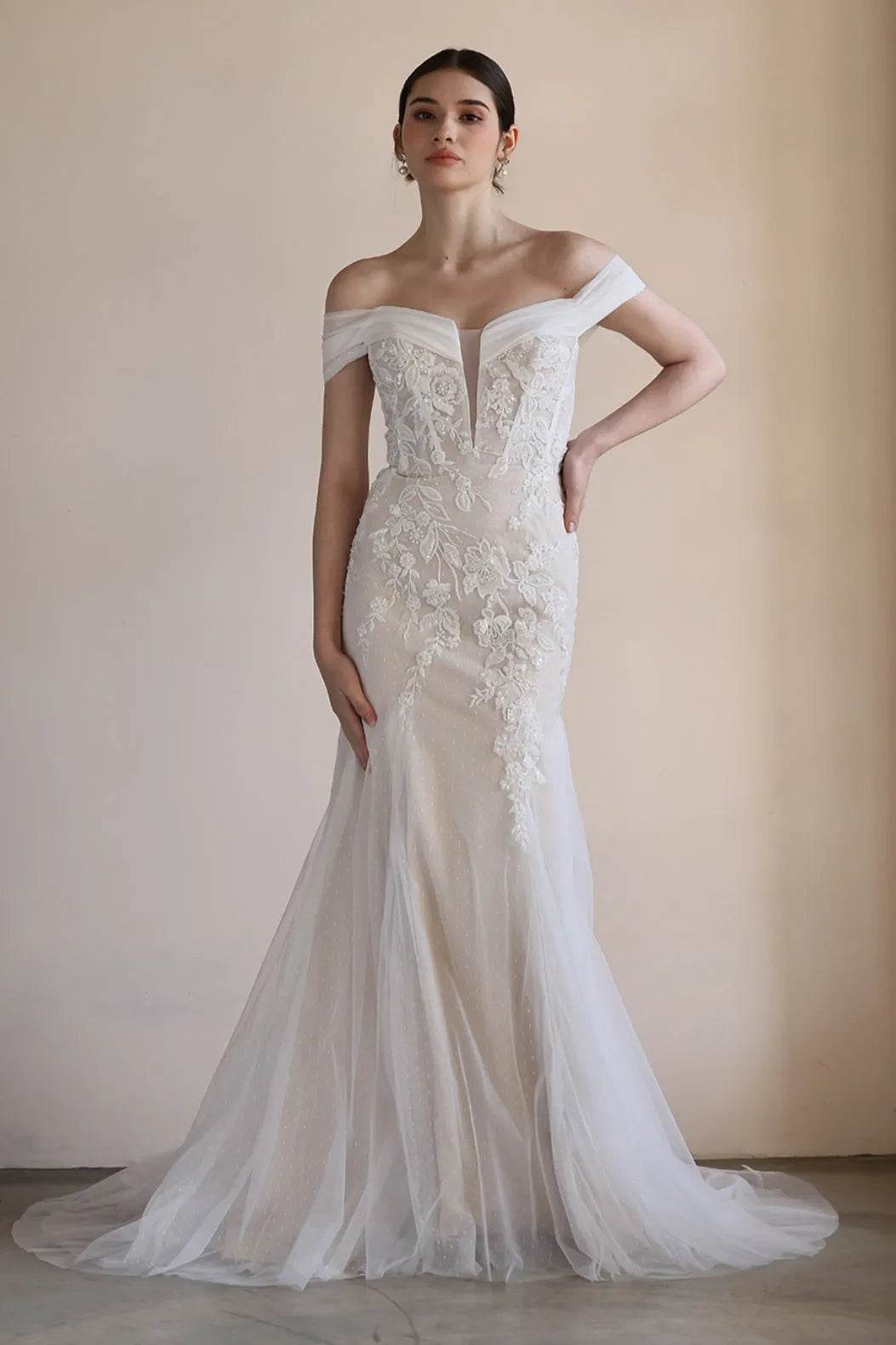 Trumpet-Mermaid Sweep-Brush Train Lace Tulle Wedding Dress CW3545 - COCOMELODY