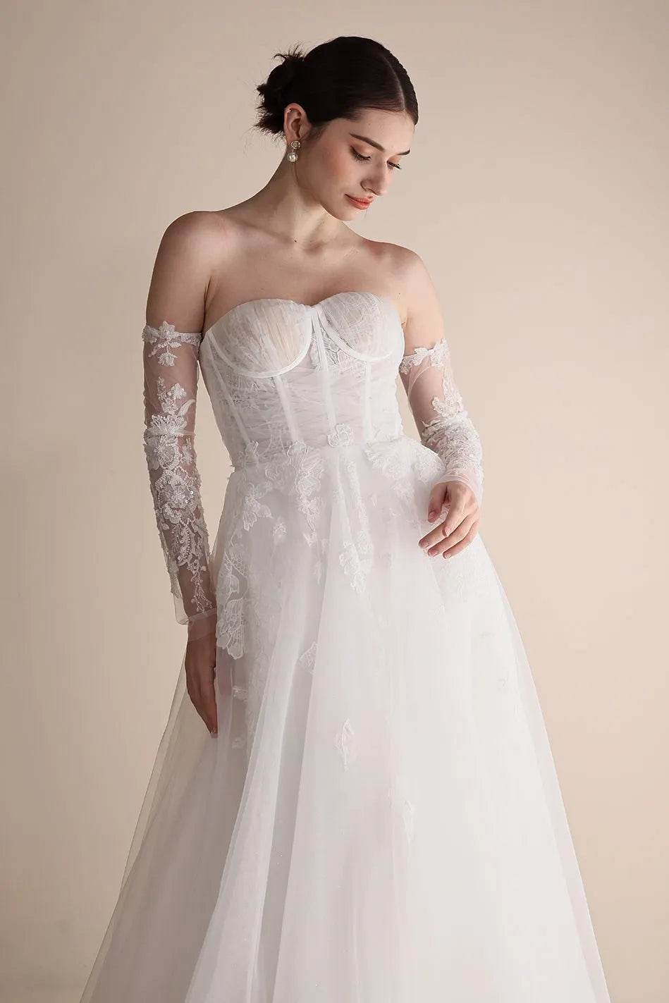 A-Line Sweep-Brush Train Lace Tulle Wedding Dress CW3552 - COCOMELODY