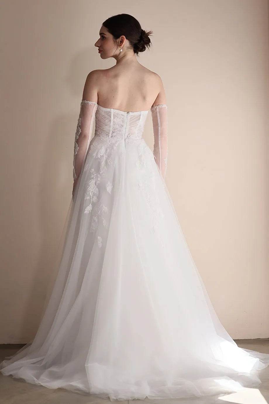 A-Line Sweep-Brush Train Lace Tulle Wedding Dress CW3552 - COCOMELODY