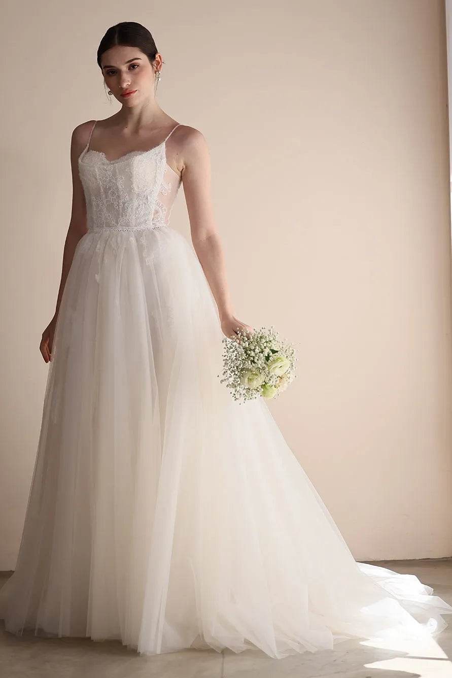 A-Line Sweep-Brush Train Lace Tulle Wedding Dress CW3553 - COCOMELODY